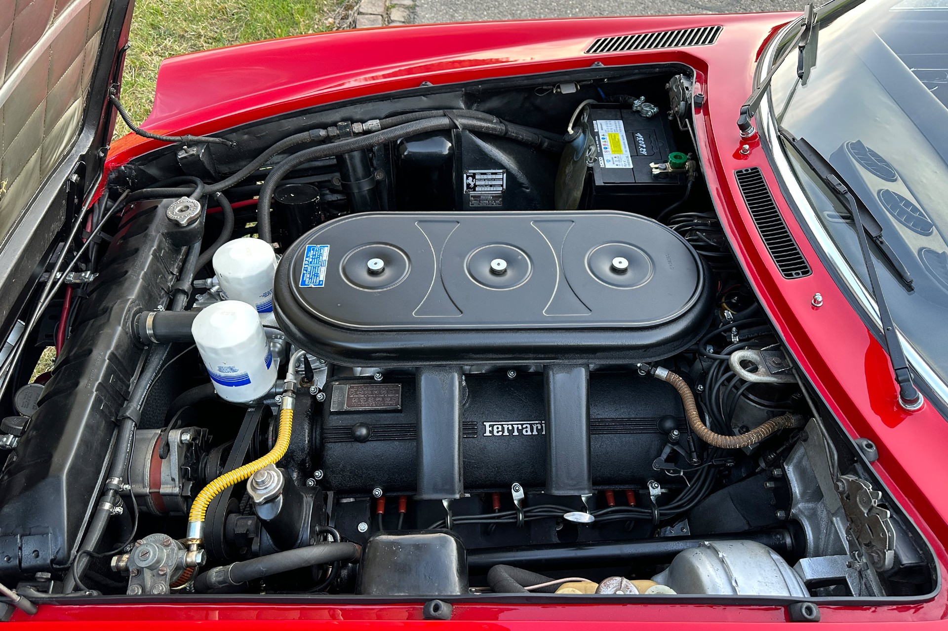 FERRARI 365 GT 2+2-image-12