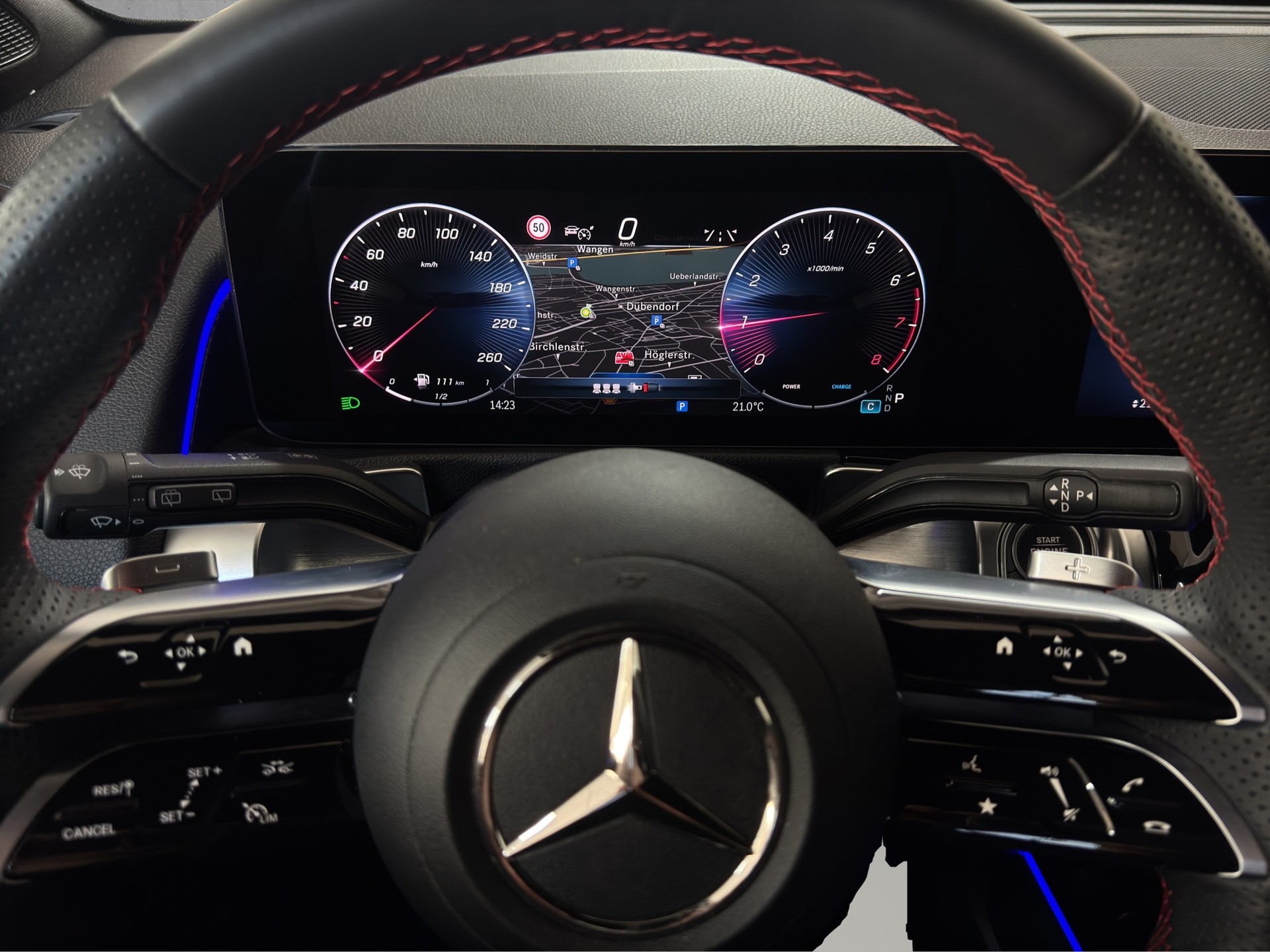 MERCEDES-BENZ GLB 200 AMG-Line 7G-Tronic "Night Star-Distronic"-image-13
