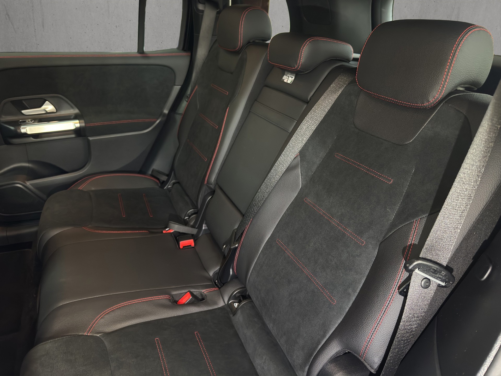 MERCEDES-BENZ GLB 200 AMG-Line 7G-Tronic "Night Star-Distronic"-image-9