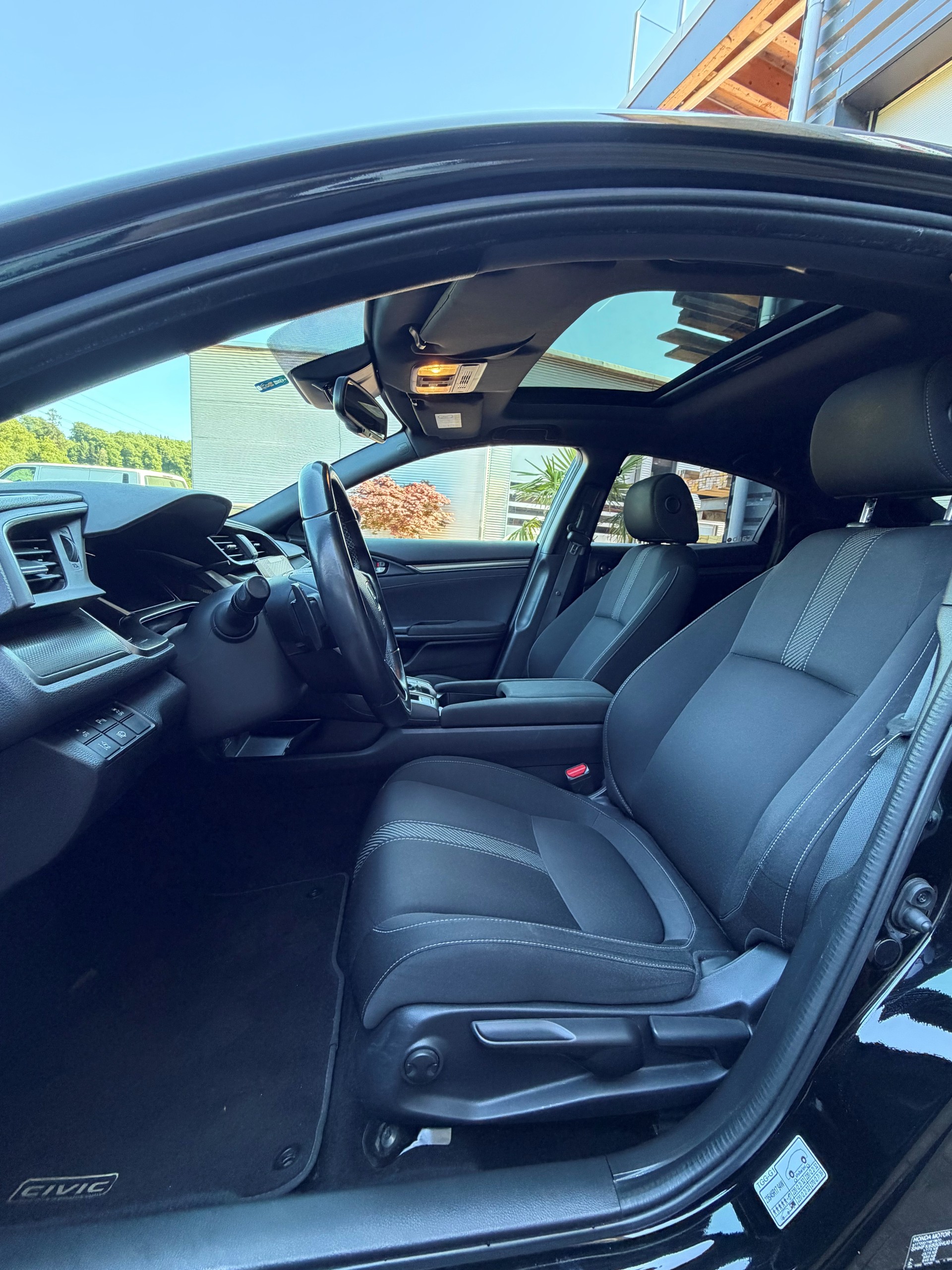 HONDA Civic 1.0 VTEC Elegance CVT-image-8