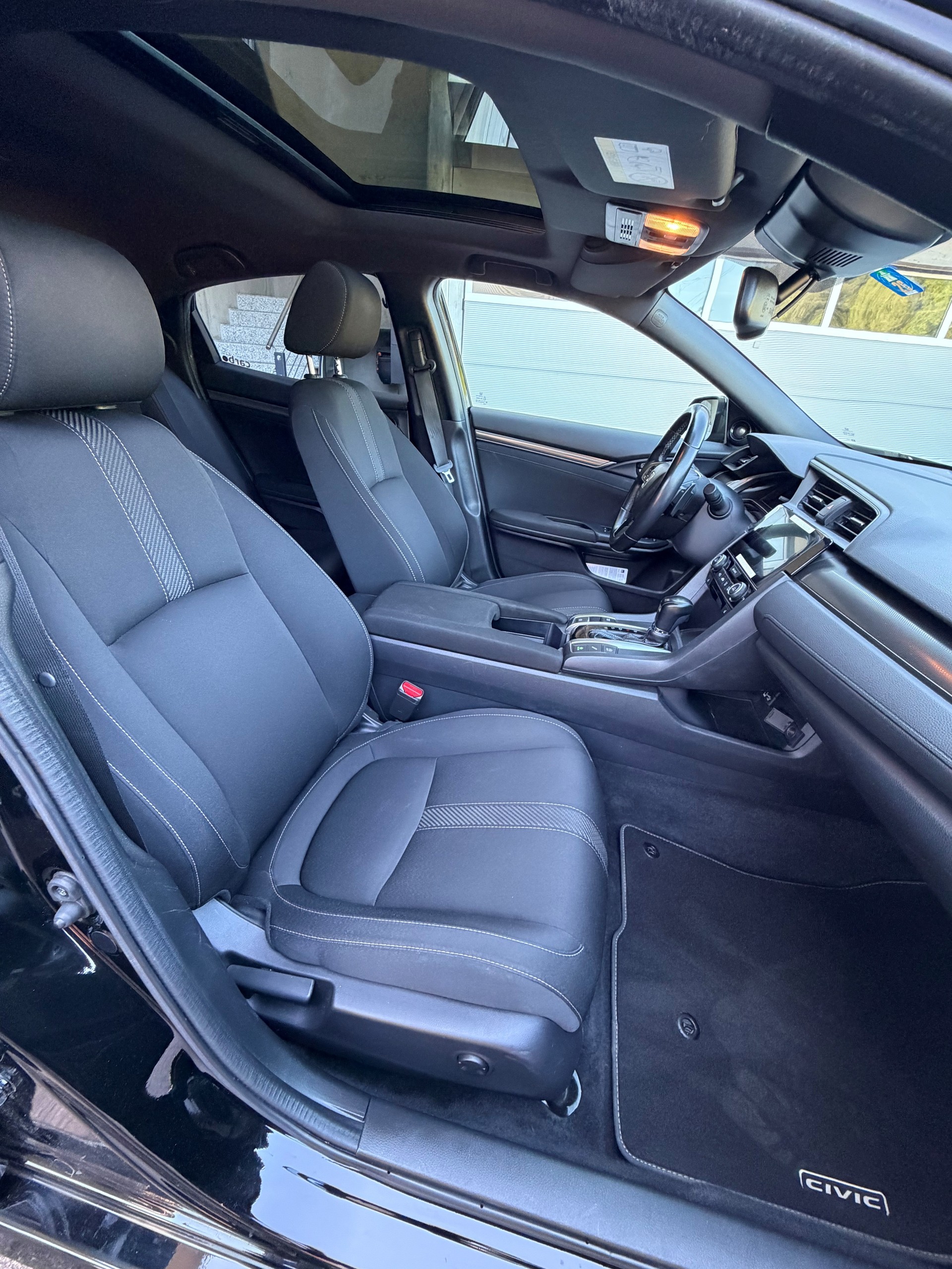 HONDA Civic 1.0 VTEC Elegance CVT-image-12