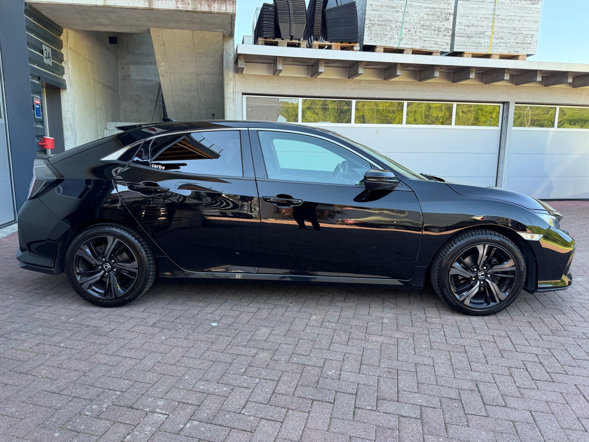 HONDA Civic 1.0 VTEC Elegance CVT-image-2