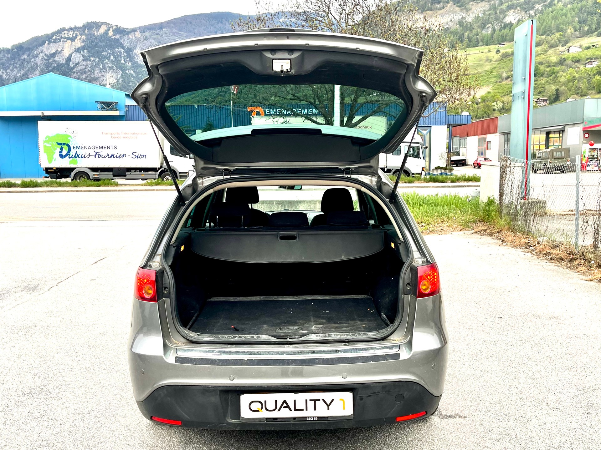FIAT Croma 1.9 16V JTD Dynamic Automatic-image-6