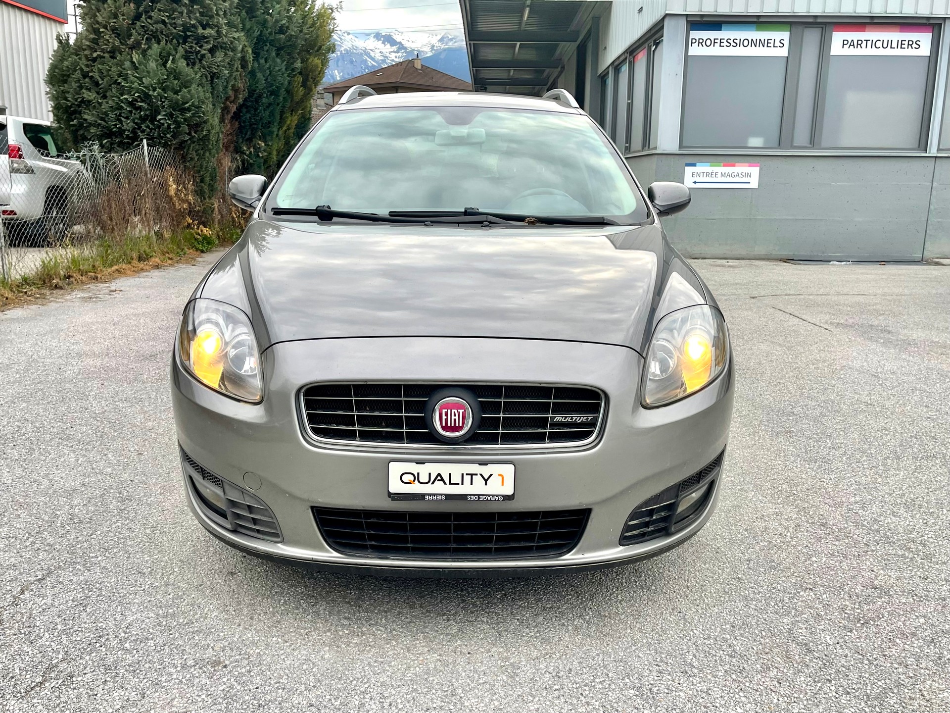 FIAT Croma 1.9 16V JTD Dynamic Automatic-image-10