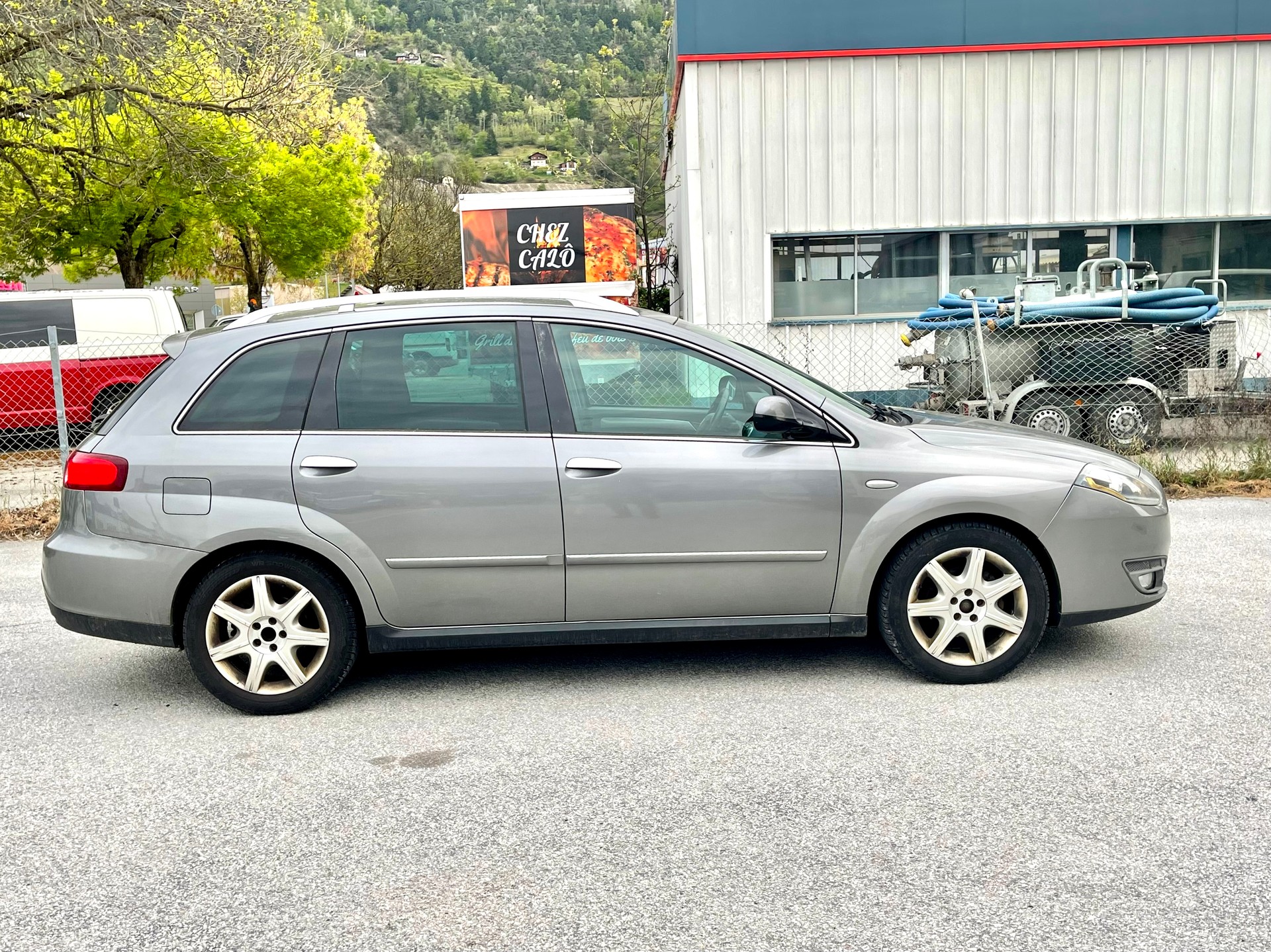 FIAT Croma 1.9 16V JTD Dynamic Automatic-image-18