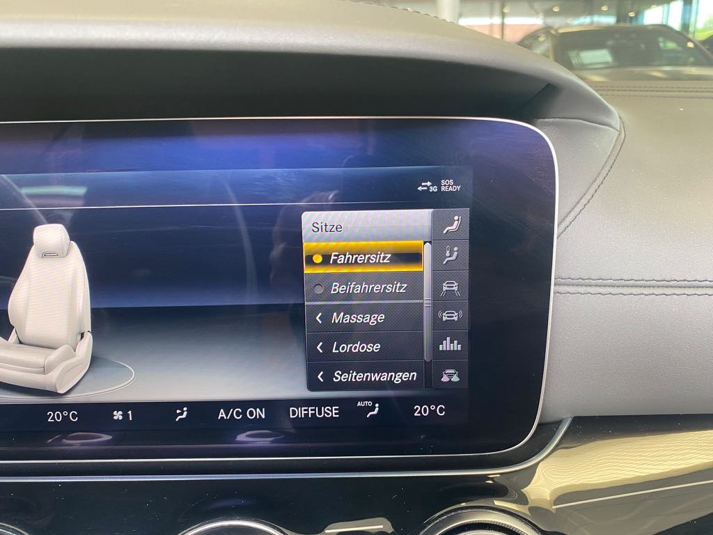 MERCEDES-BENZ E 400-image-9