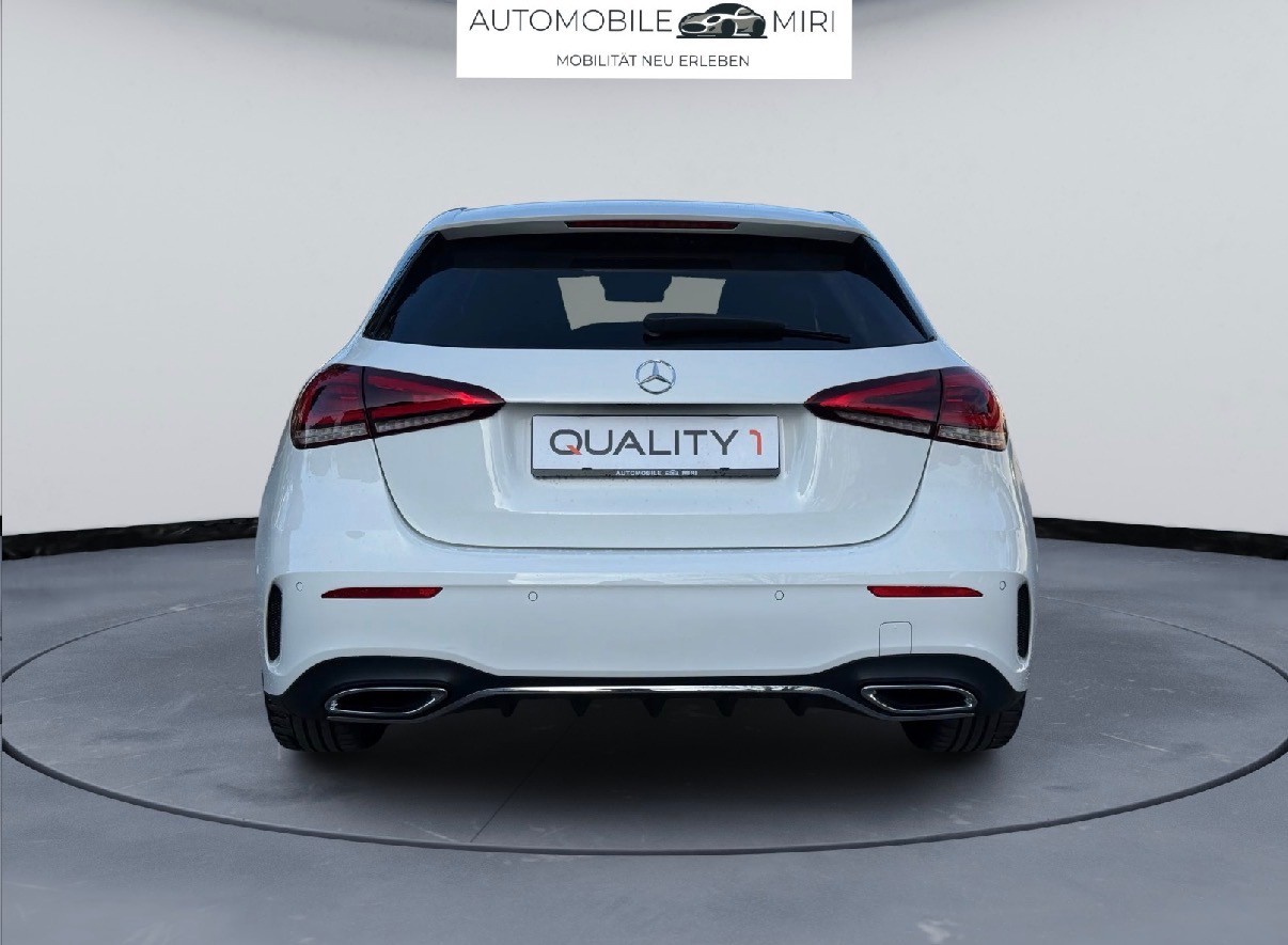 MERCEDES-BENZ A 220 AMG Line 7G-DCT 4Matic-image-3