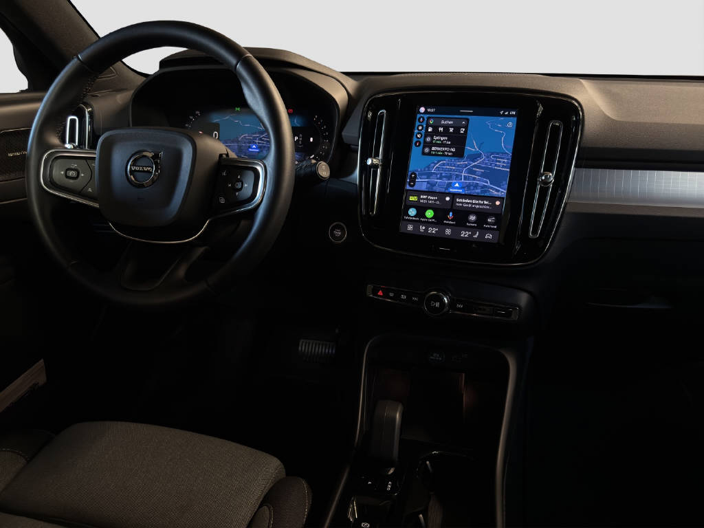 VOLVO XC40 2.0 B4 MH Plus Dark-image-8