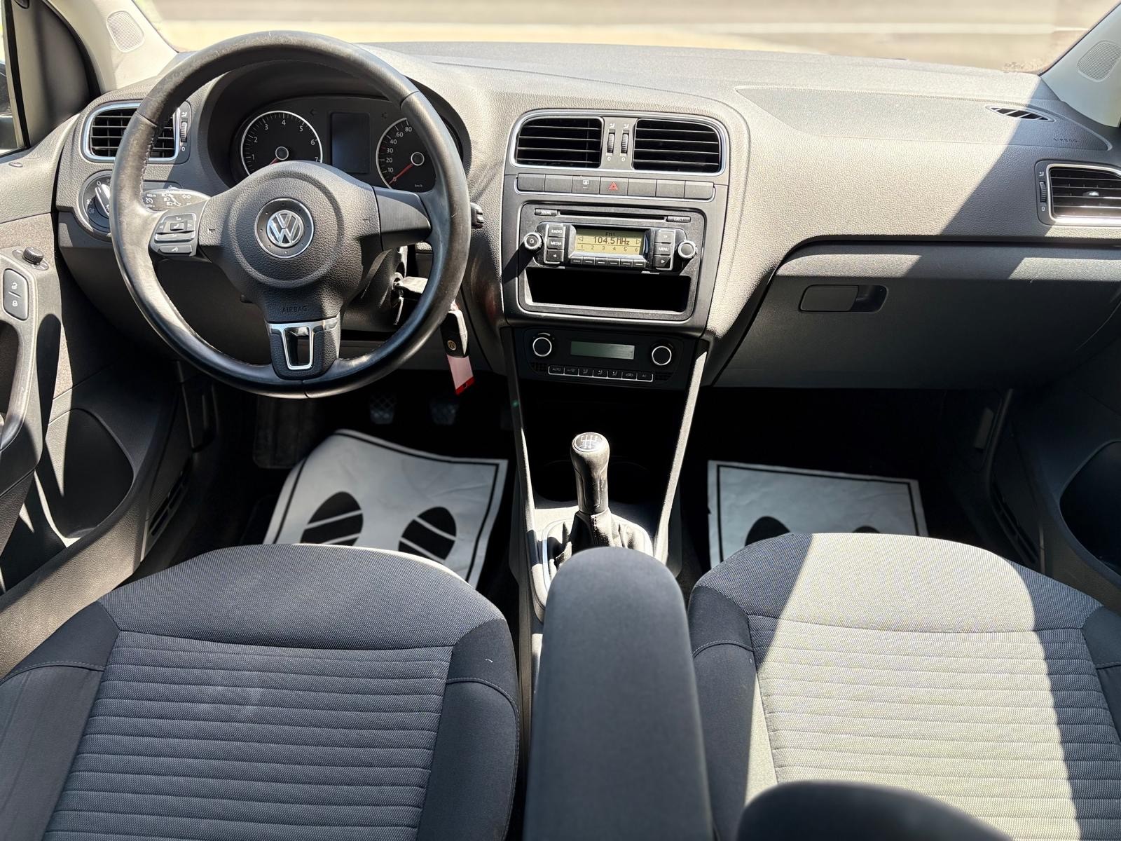VW Polo 1.4 16V Trendline-image-10