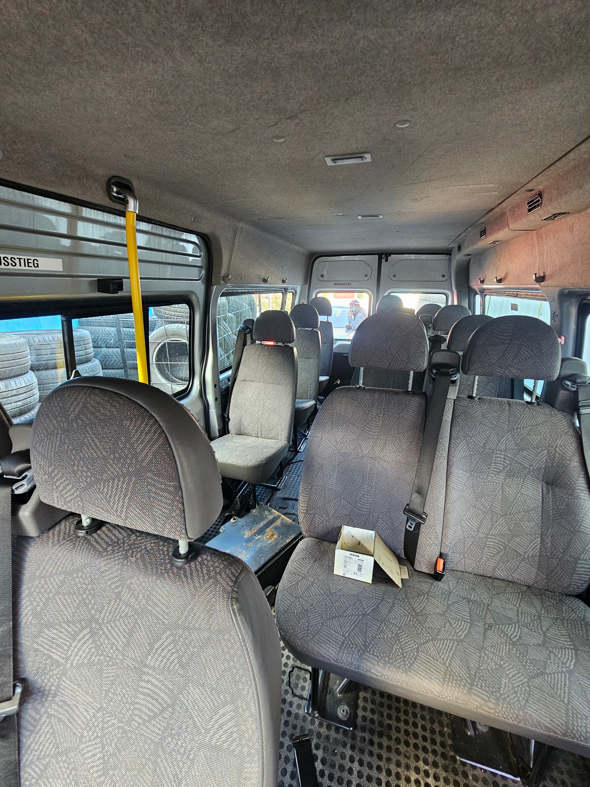 FORD Transit-image-9