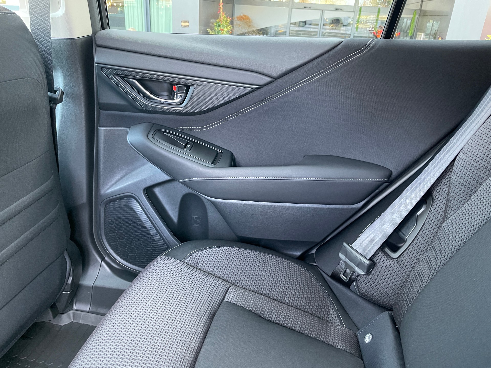 SUBARU Outback 2.5i Advantage AWD Lineartronic-image-14