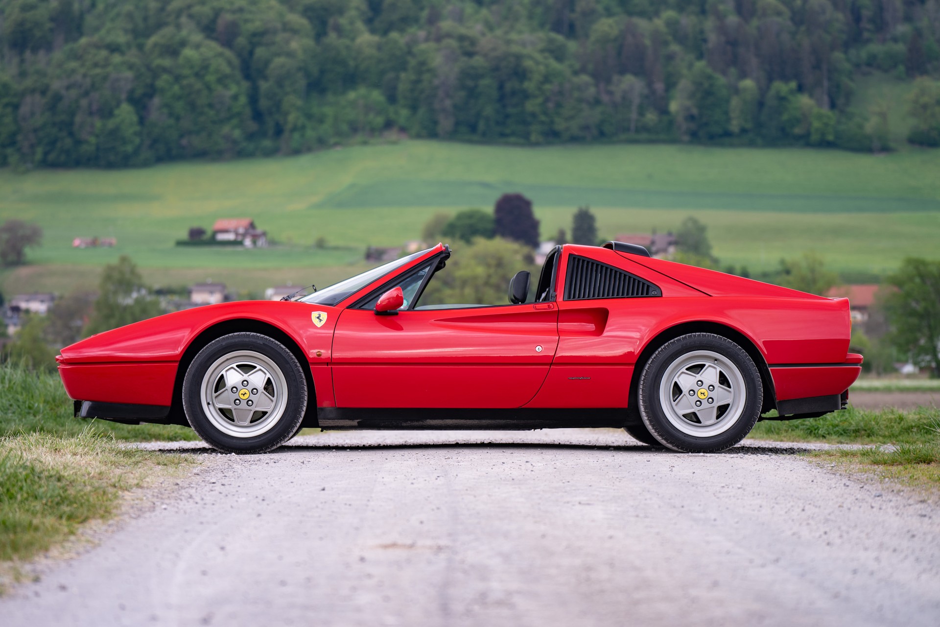 FERRARI 328 GTS-image-3
