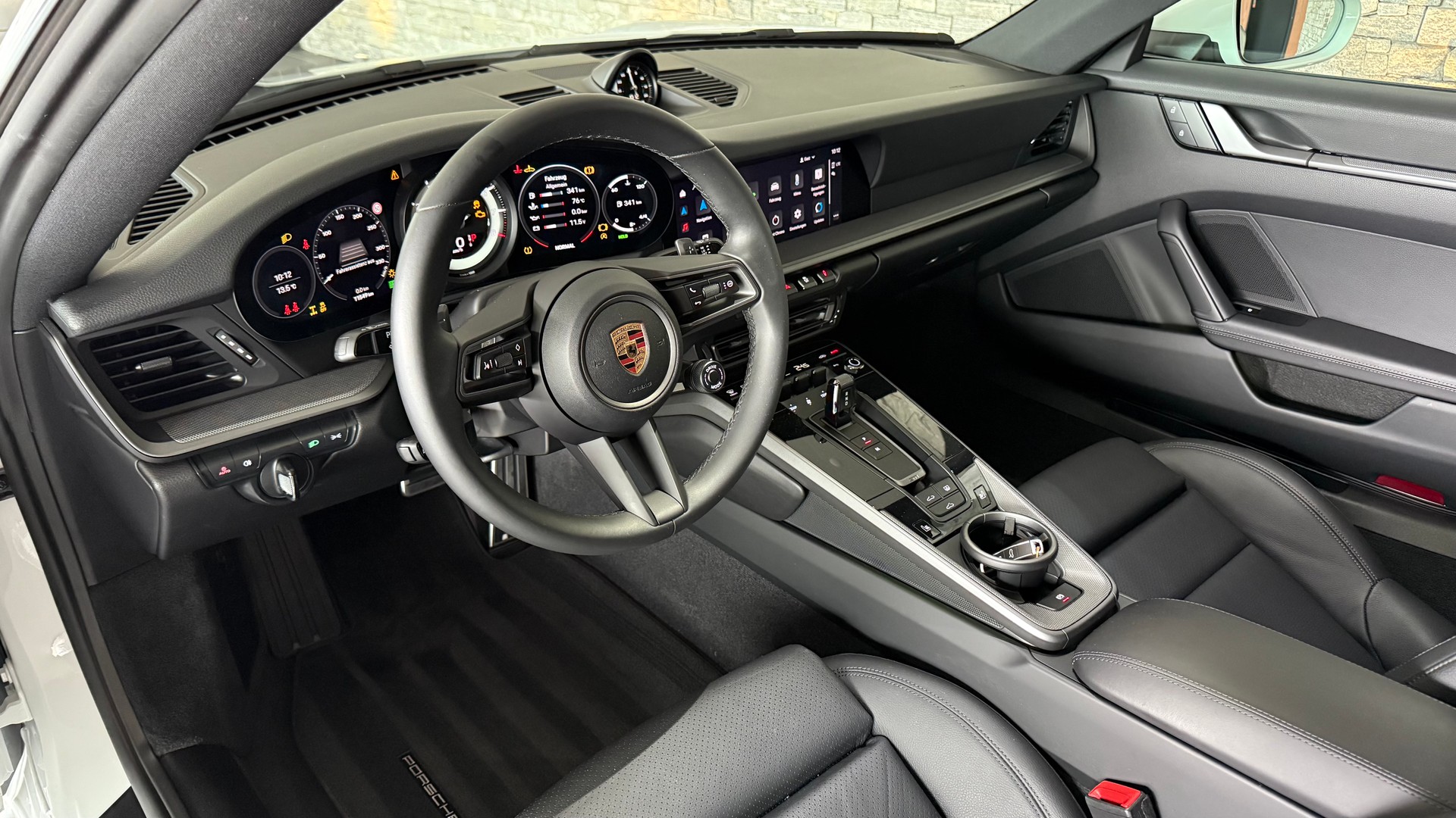 PORSCHE 911 Carrera 4S PDK Sport Design Paket-image-16