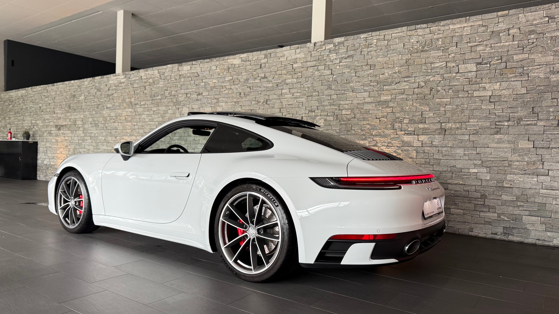 PORSCHE 911 Carrera 4S PDK Sport Design Paket-image-8