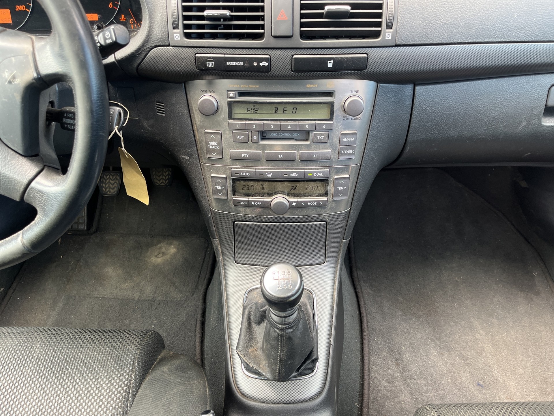 TOYOTA Avensis 2.4 D4 VVT-i Linea Sol Prem. T-Step5-image-11