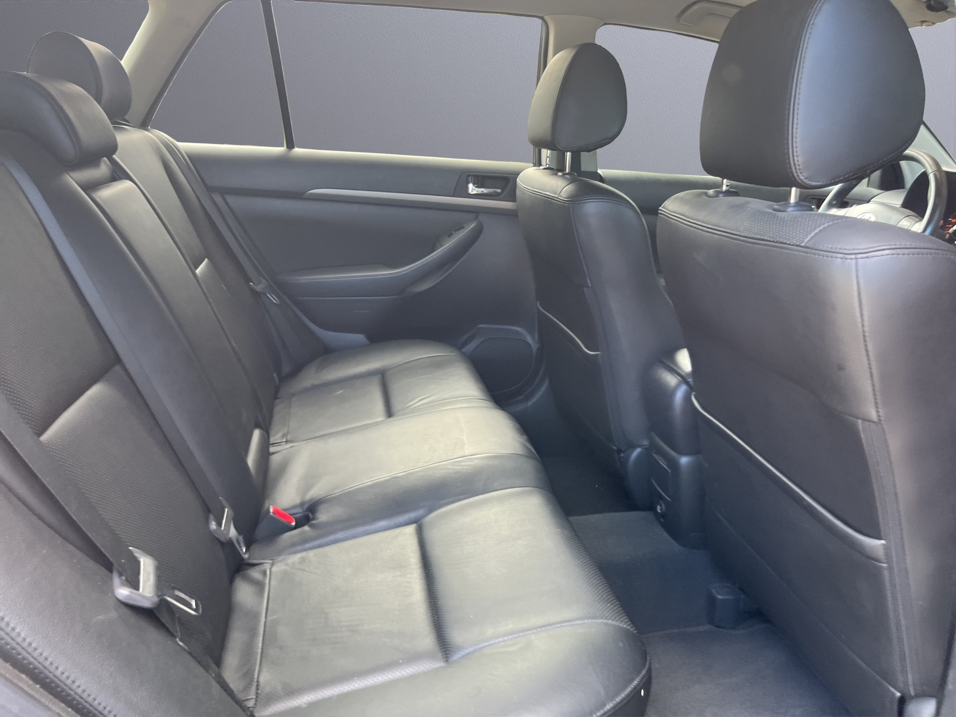 TOYOTA Avensis 2.4 D4 VVT-i Linea Sol Prem. T-Step5-image-30