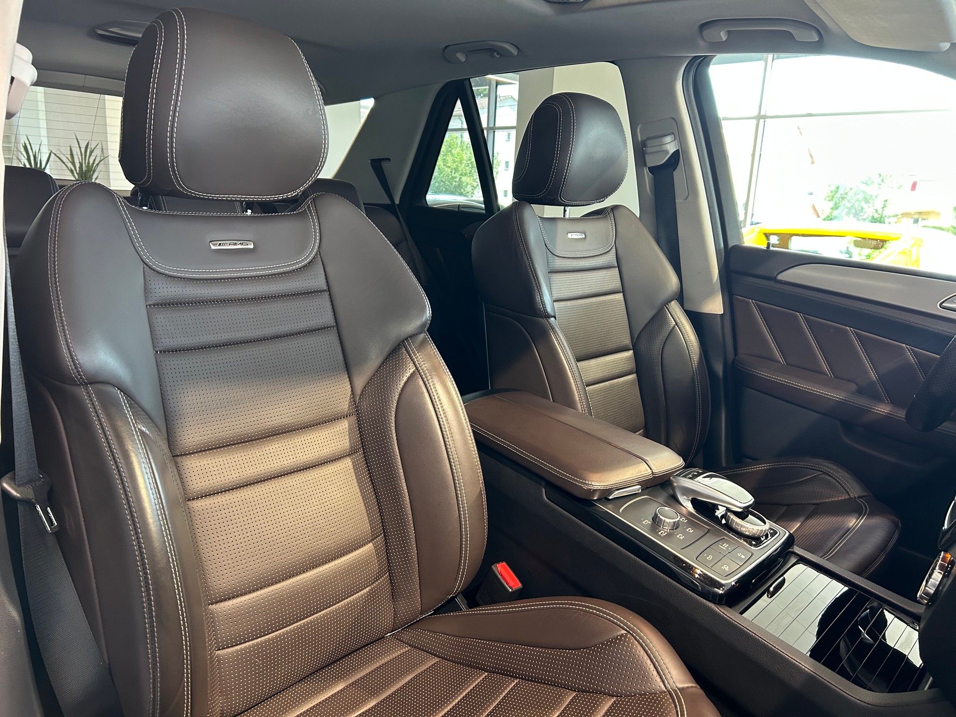 MERCEDES-BENZ GLE 63 AMG 4Matic Speedshift Plus 7G-Tronic-image-14