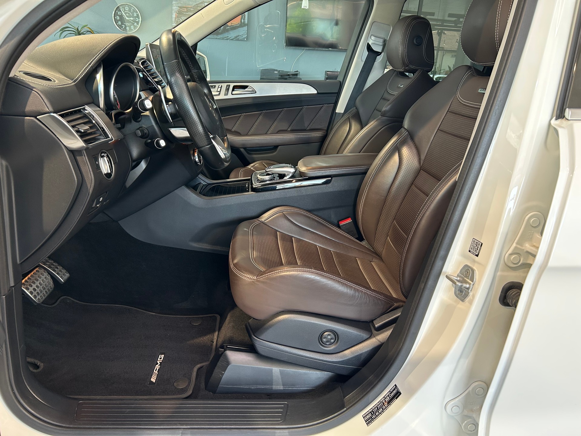 MERCEDES-BENZ GLE 63 AMG 4Matic Speedshift Plus 7G-Tronic-image-8