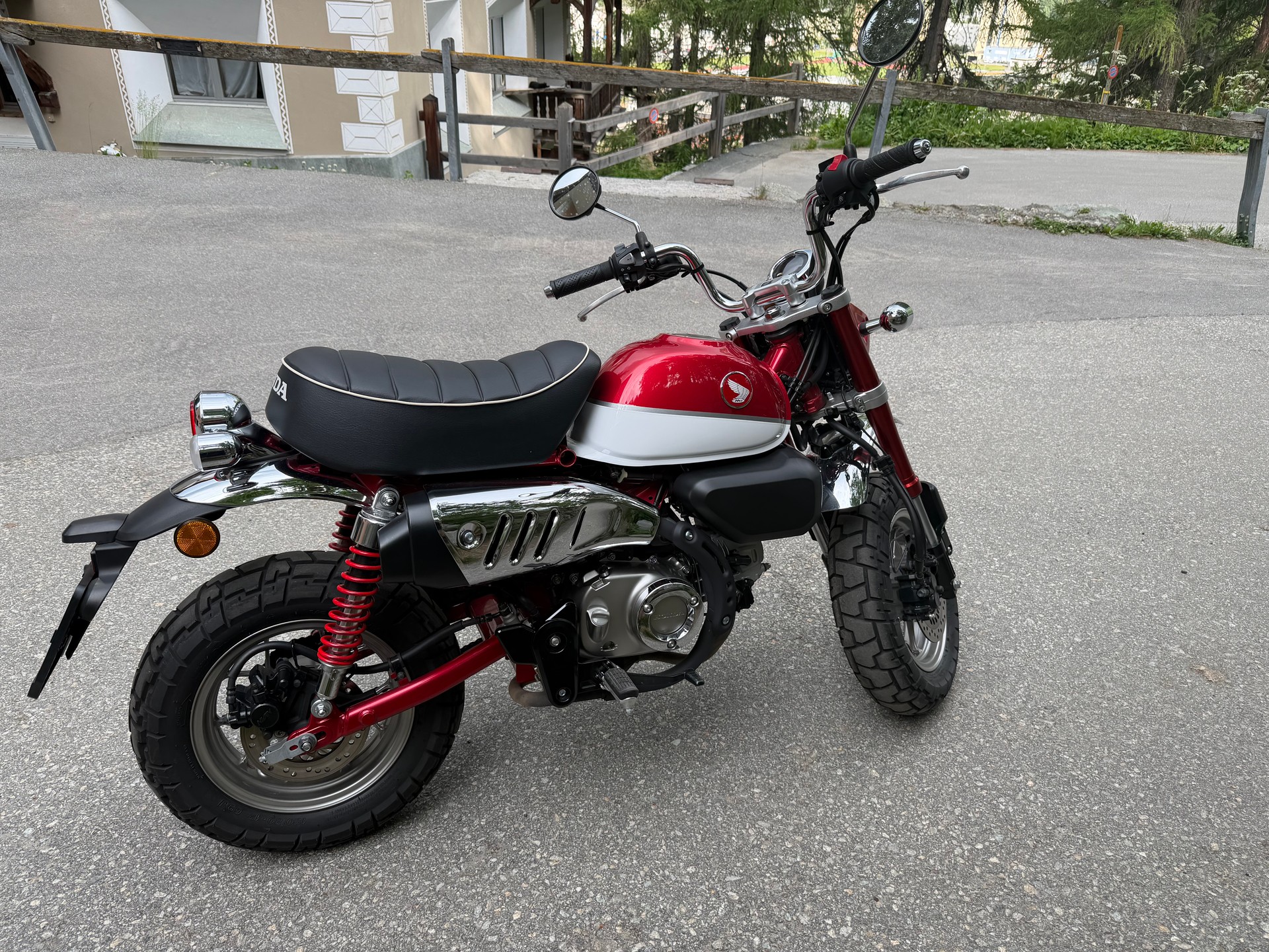 HONDA Z 125 Monkey-image-1
