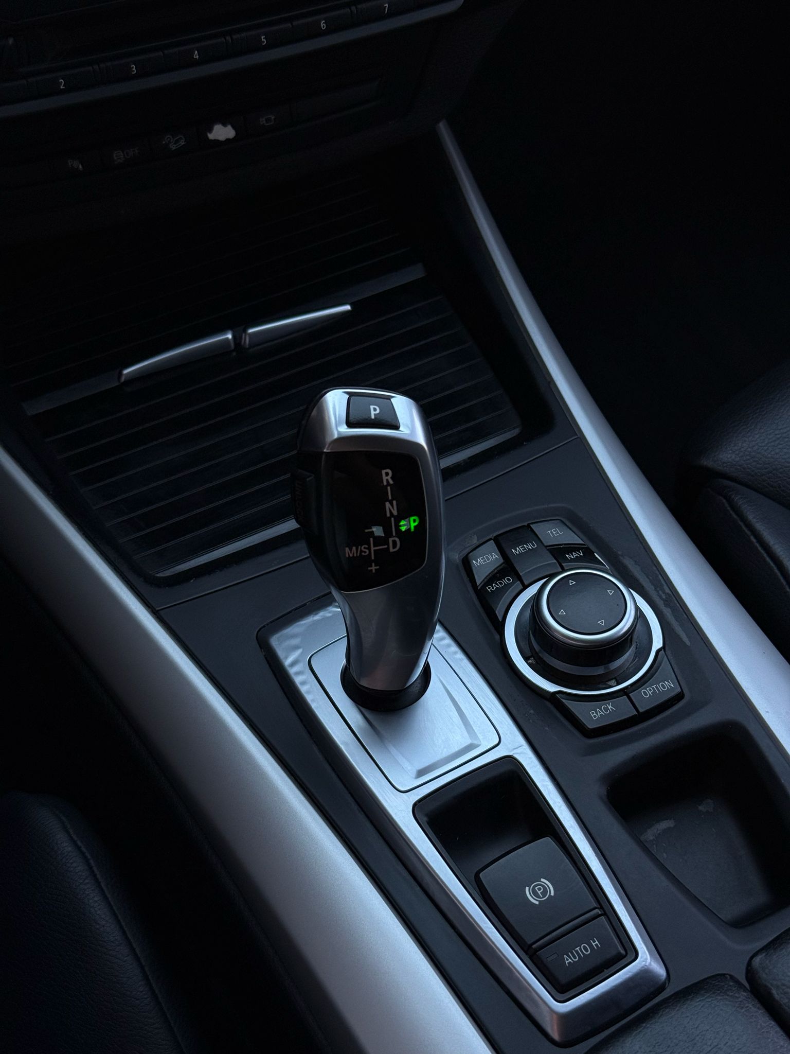 BMW X5 xDrive 40d Steptronic-image-14