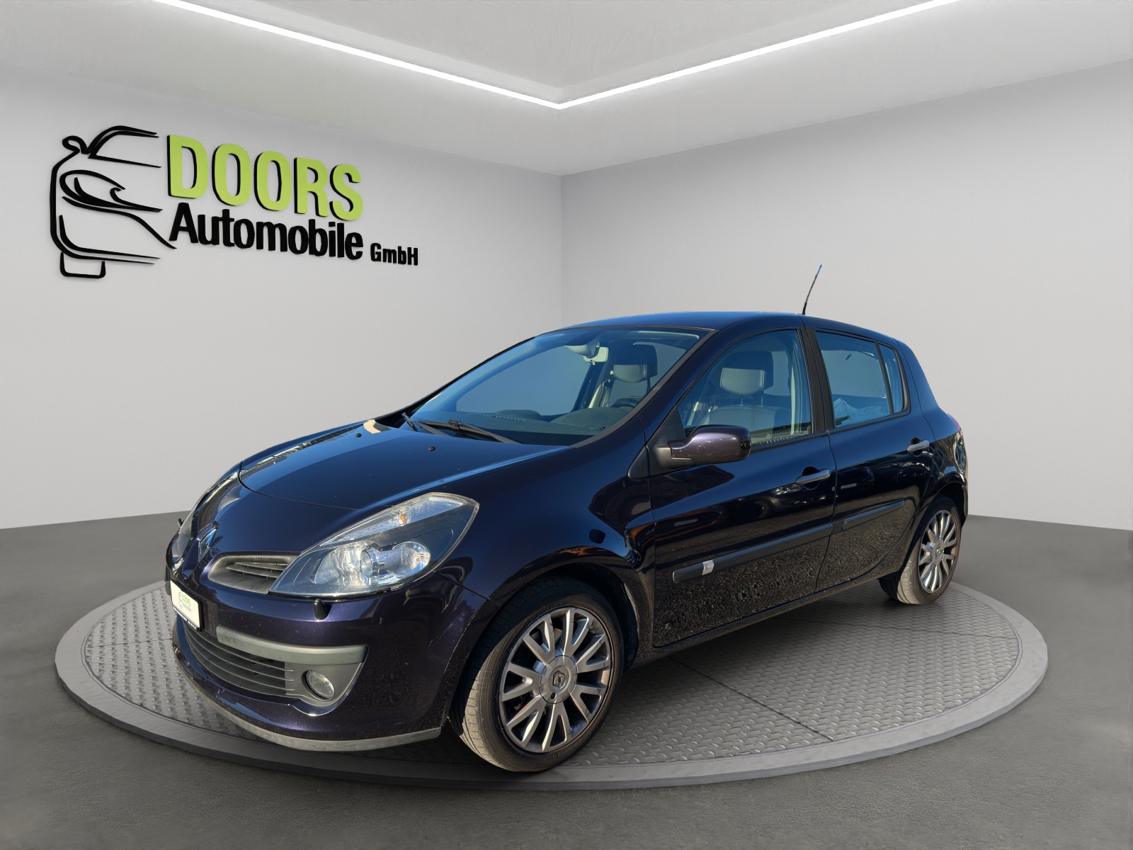 RENAULT Clio 2.0 16V Privilège Automatic-showroom-element-2
