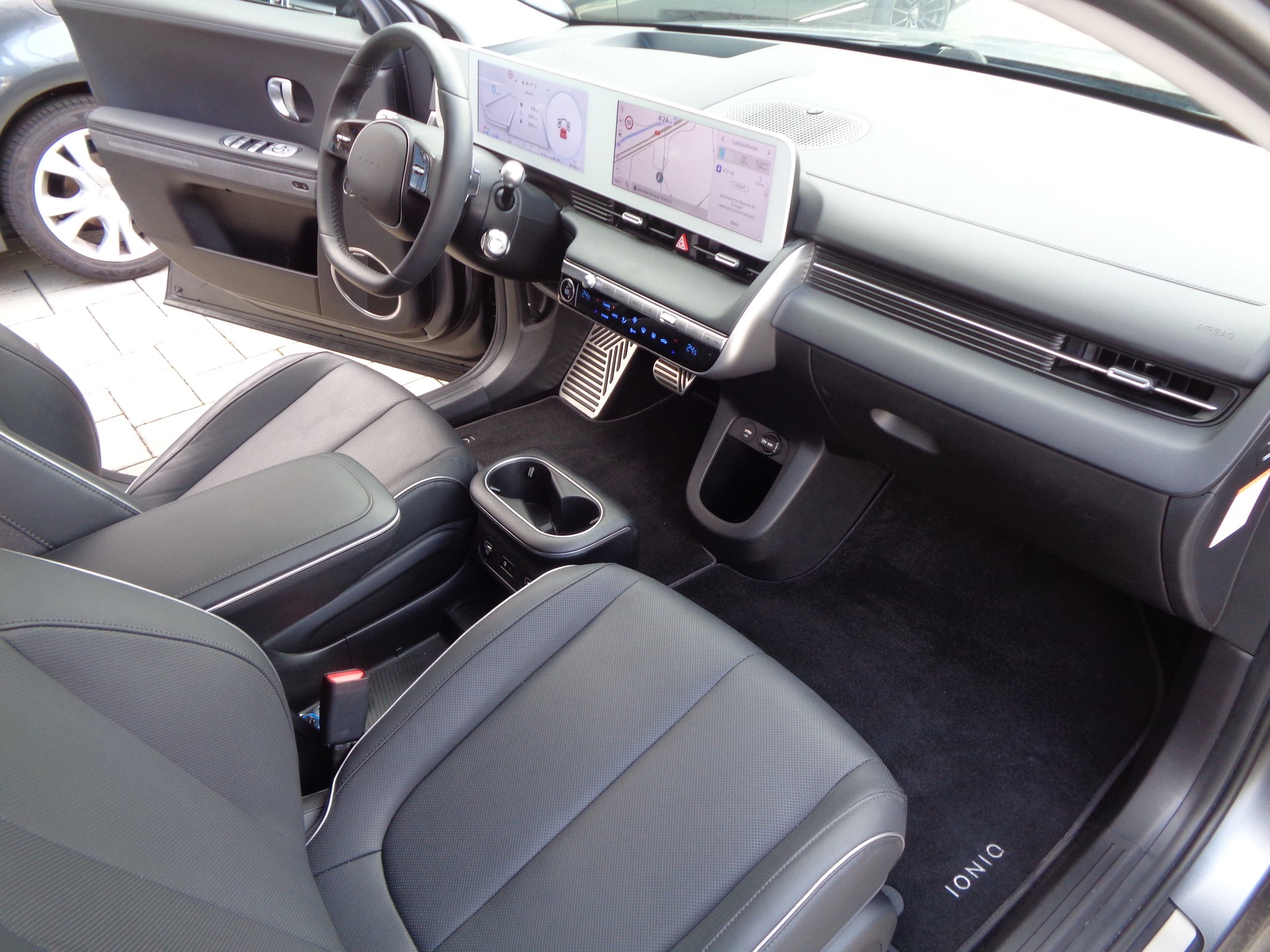 HYUNDAI Ioniq 5 77kWh Vertex 4WD-image-10