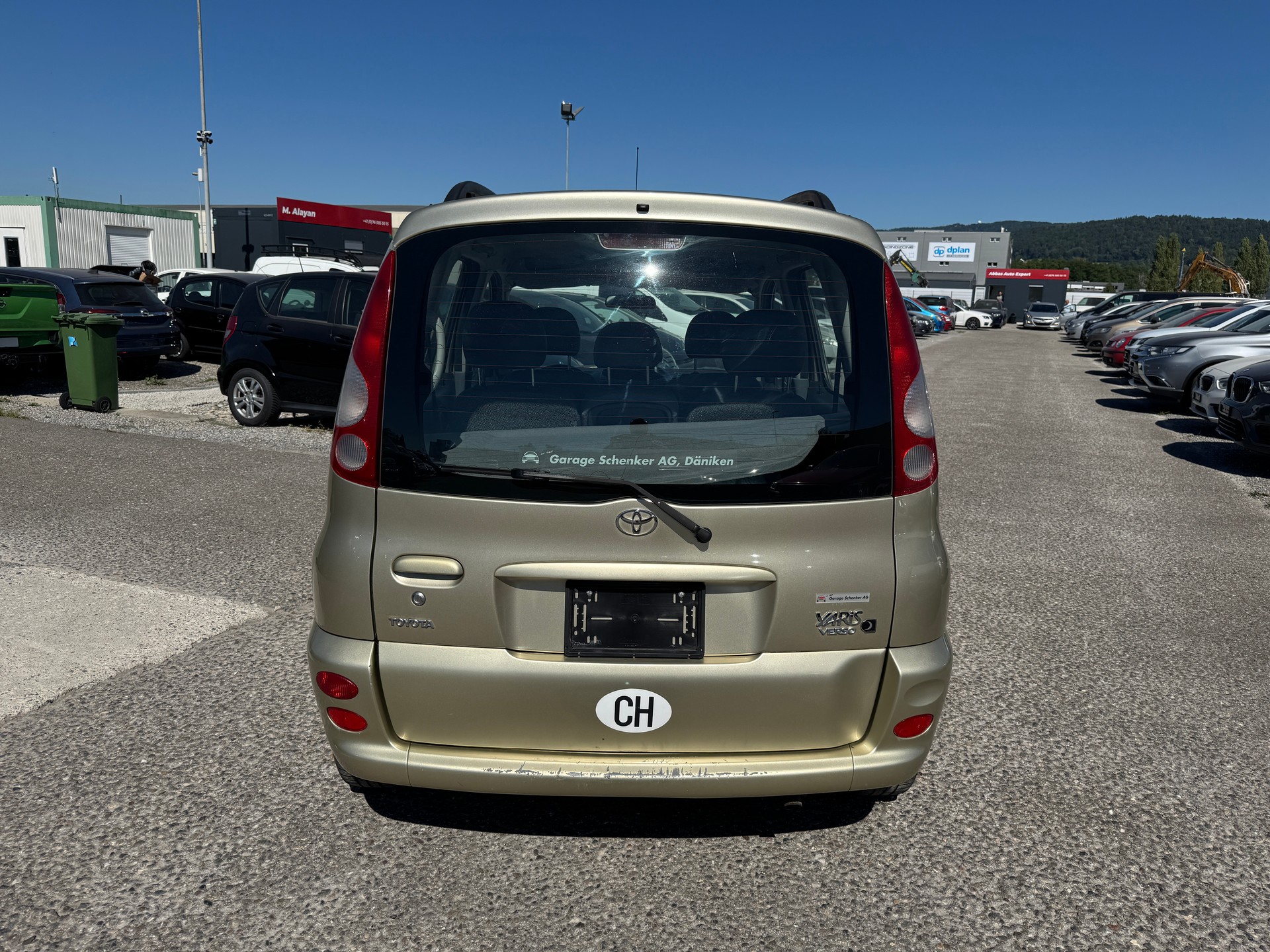 TOYOTA Yaris Verso 1.3 Linea Sol-image-3