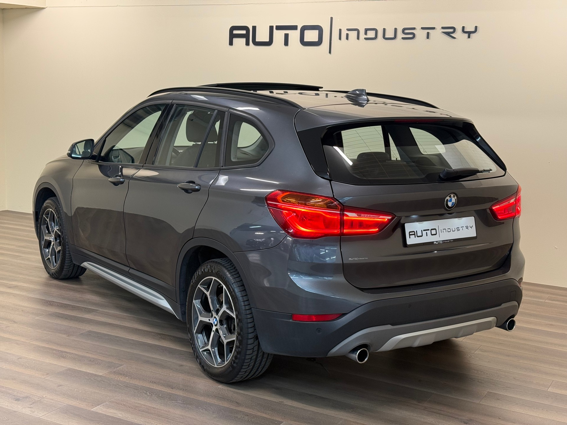 BMW X1 xDrive 25i xLine Steptronic-image-9