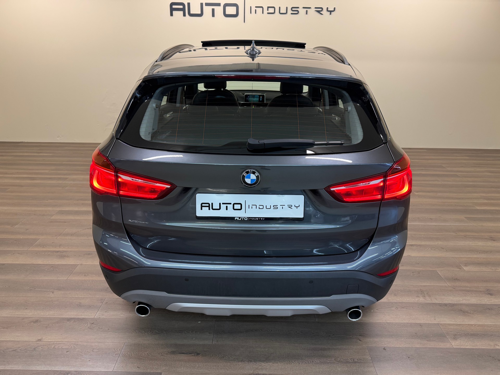BMW X1 xDrive 25i xLine Steptronic-image-8