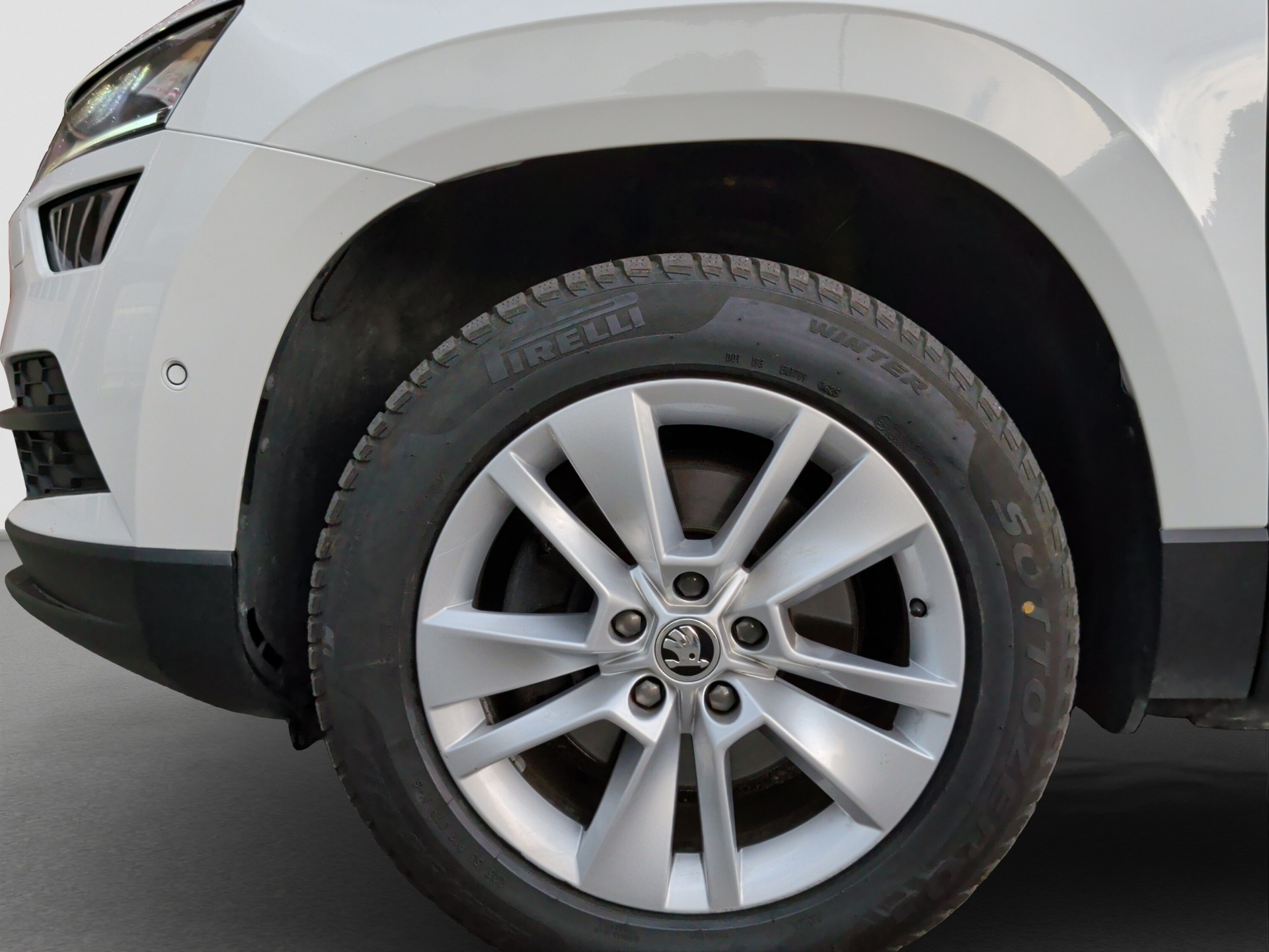 SKODA Karoq 2.0 TDI CR Style 4x4 DSG-image-16