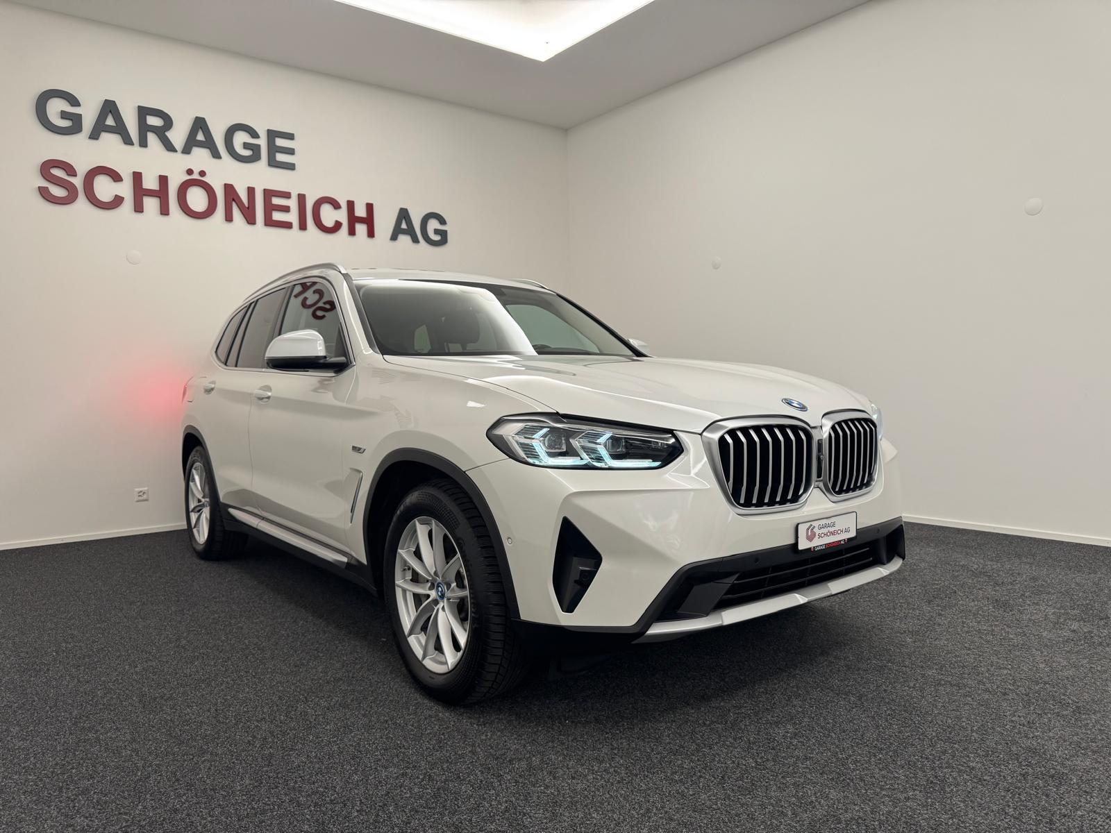 BMW X3 30e xDrive-showroom-element-2