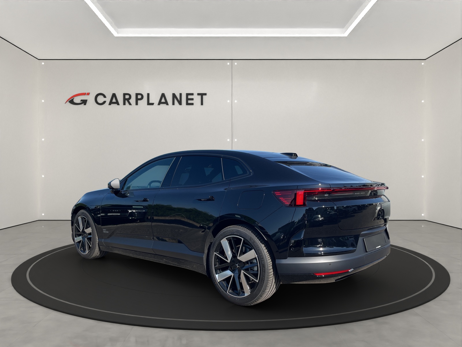 POLESTAR 4 Long Range Dual Motor-image-4