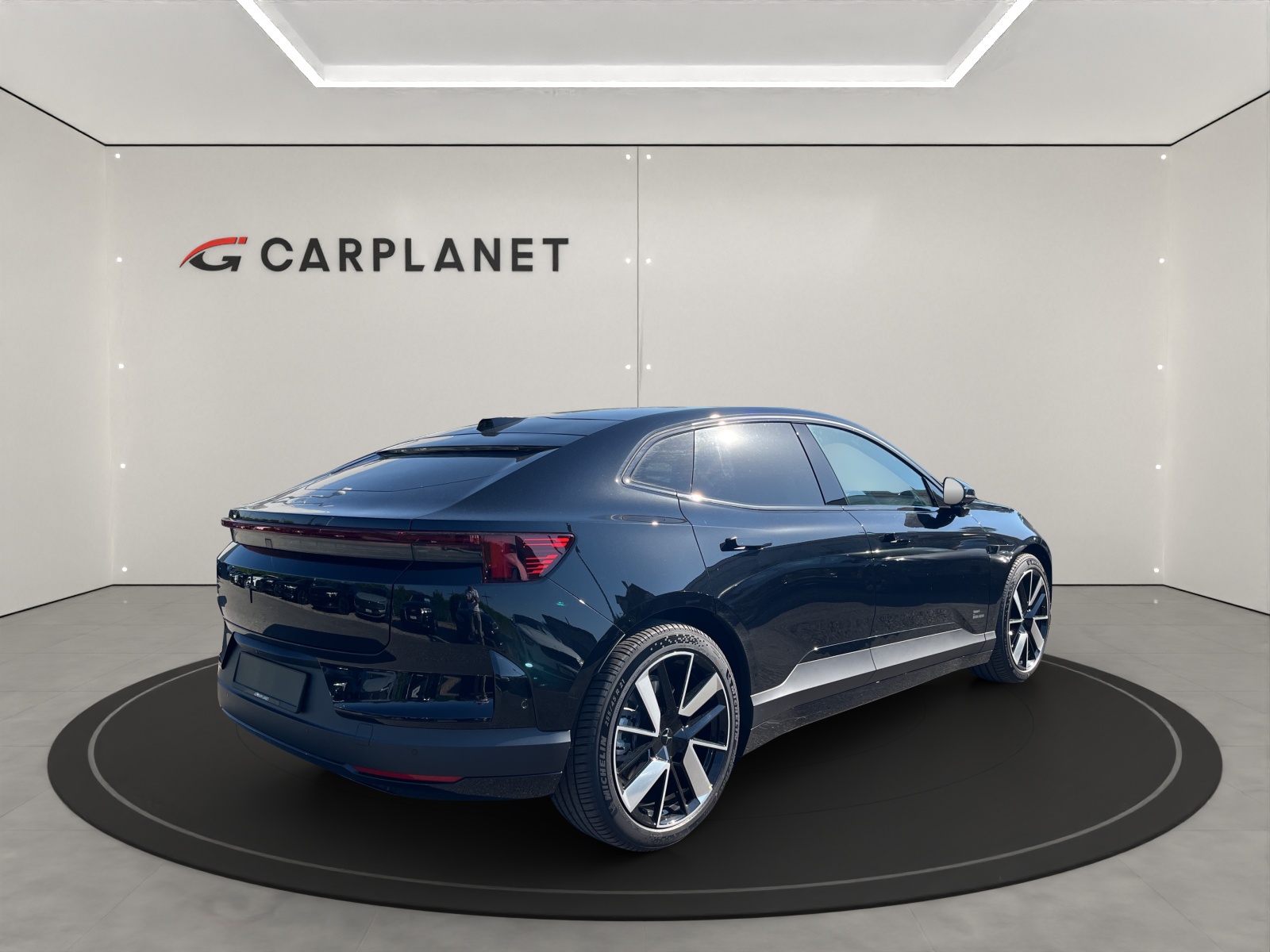 POLESTAR 4 Long Range Dual Motor-image-5