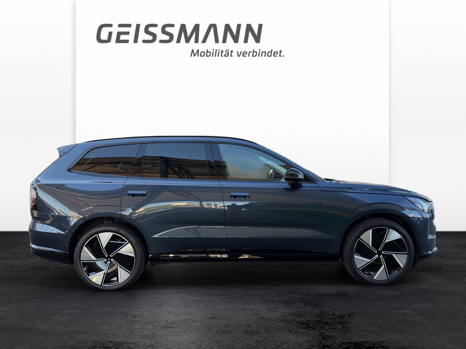 VOLVO EX90 Twin Performance Ultra AWD-showroom-element-3
