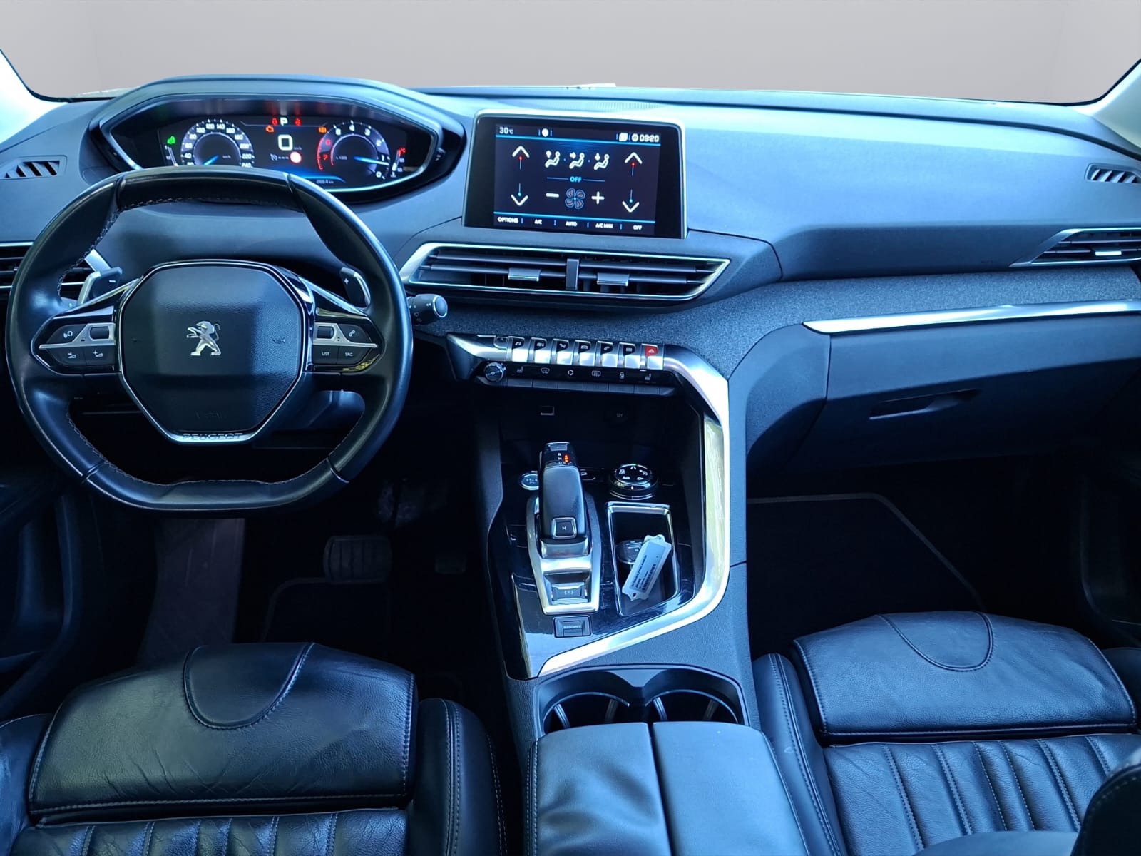 PEUGEOT 5008 1.6 THP Allure EAT-image-14