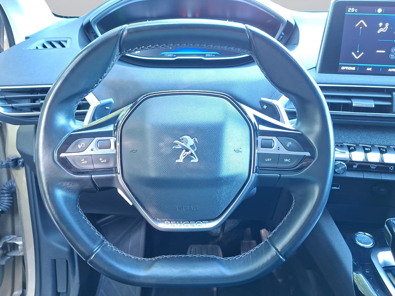 PEUGEOT 5008 1.6 THP Allure EAT-image-15