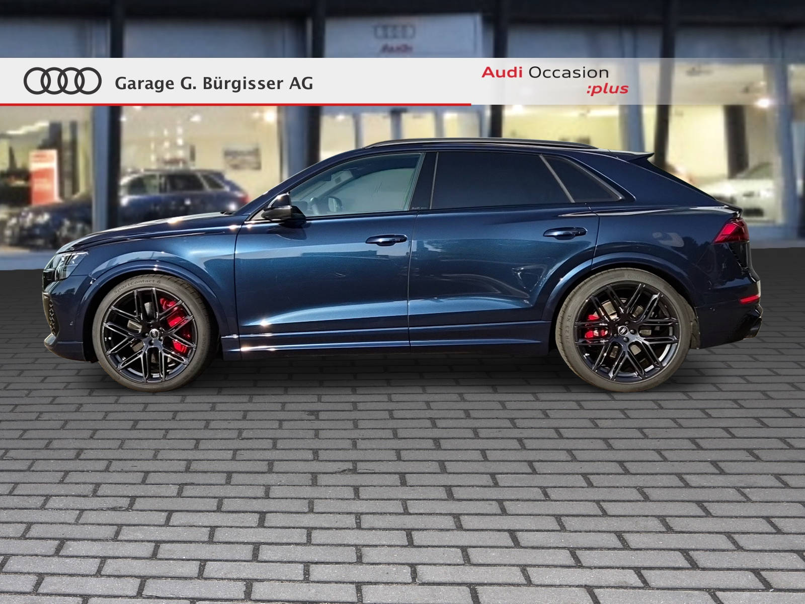 AUDI RSQ8 quattro Waitomoblau Metallic-showroom-element-1