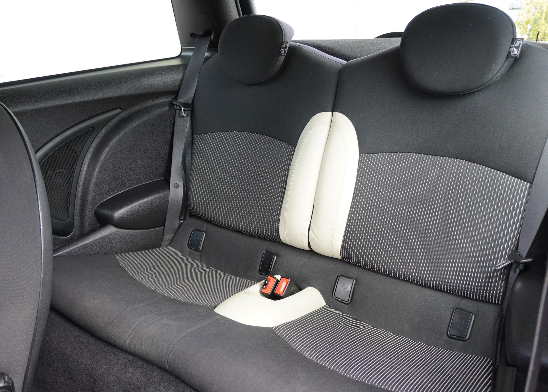 MINI Cooper-image-14