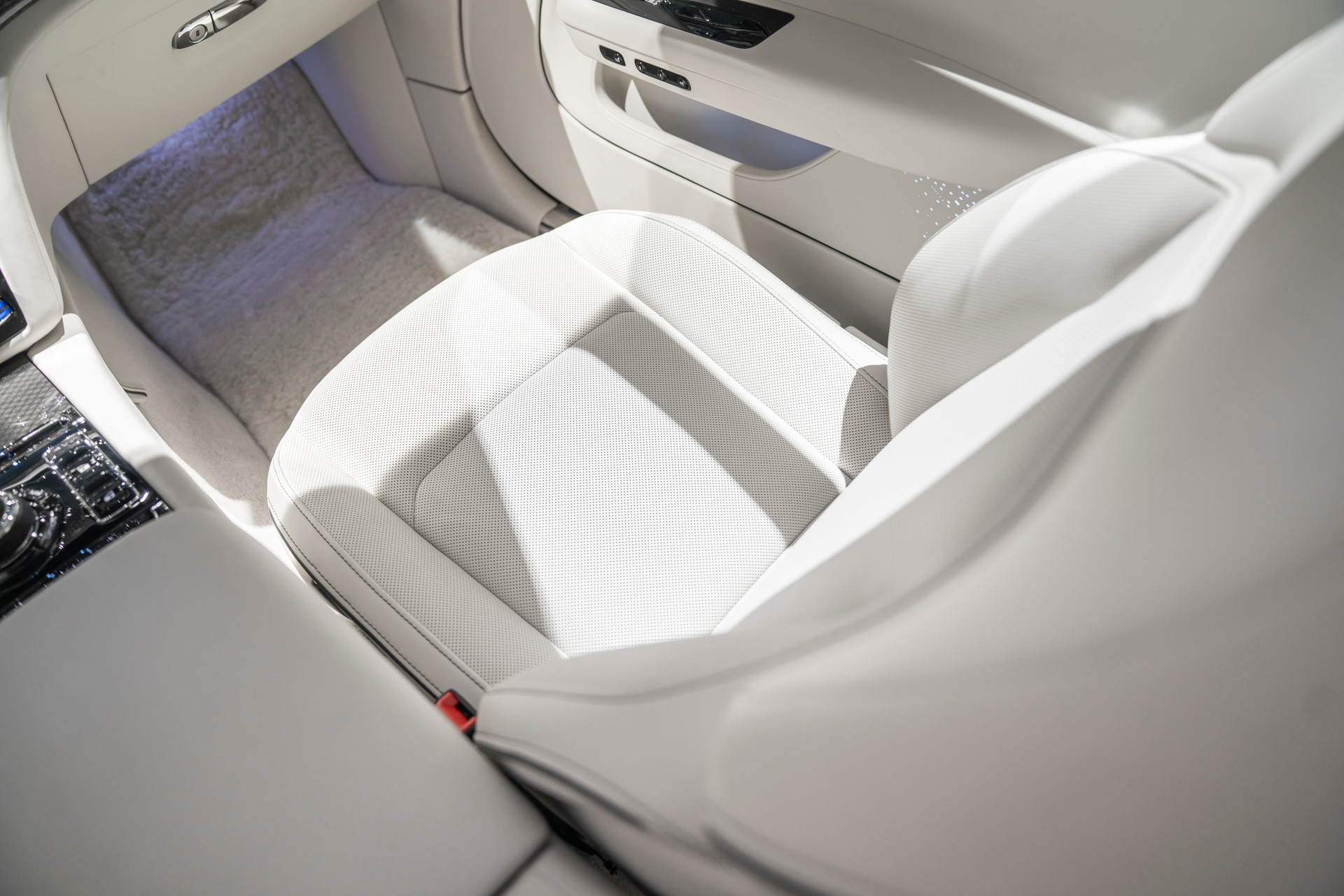 ROLLS-ROYCE Spectre Black Badge-image-20