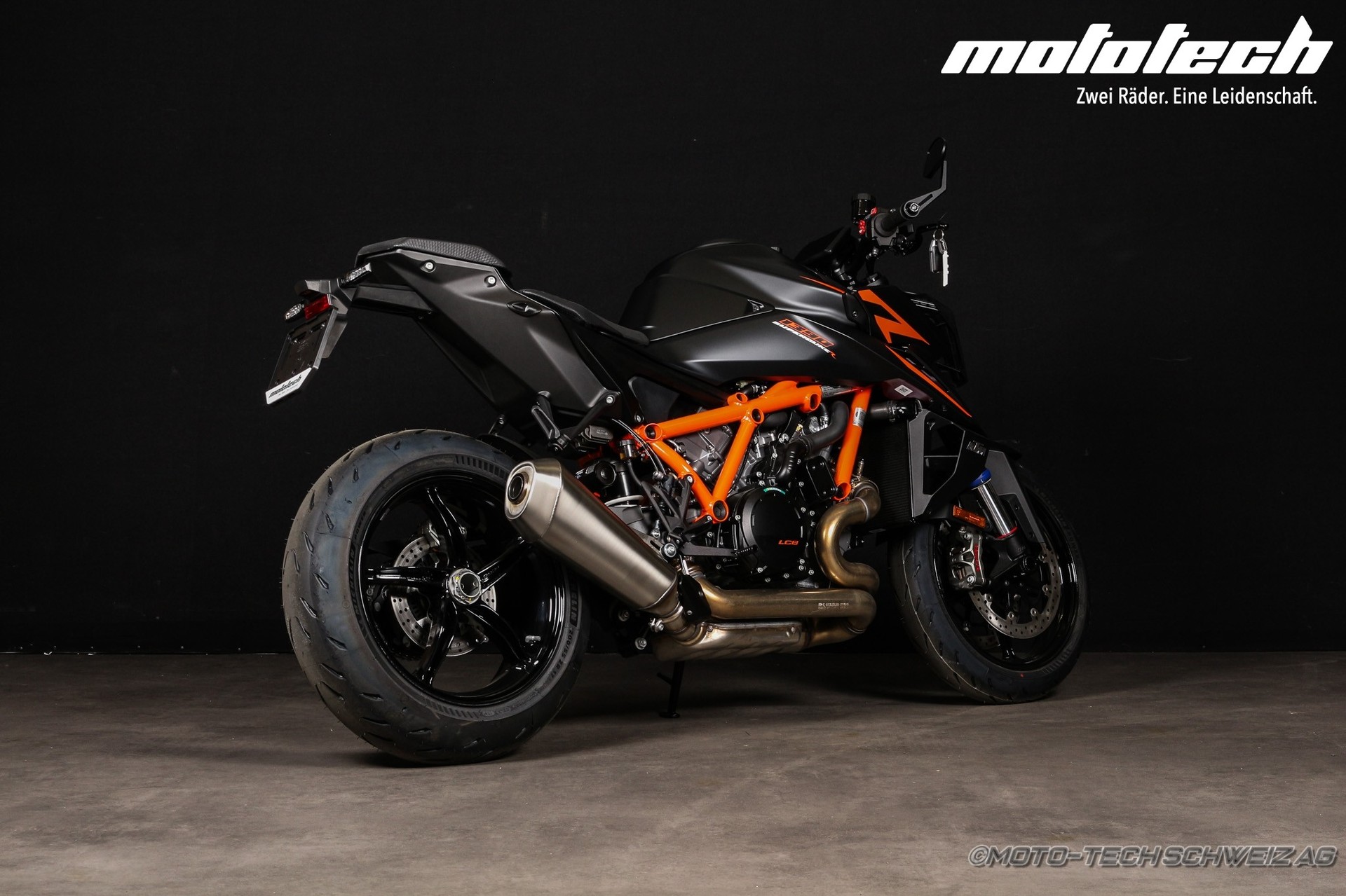 KTM 1390 Super Duke R EVO-image-1