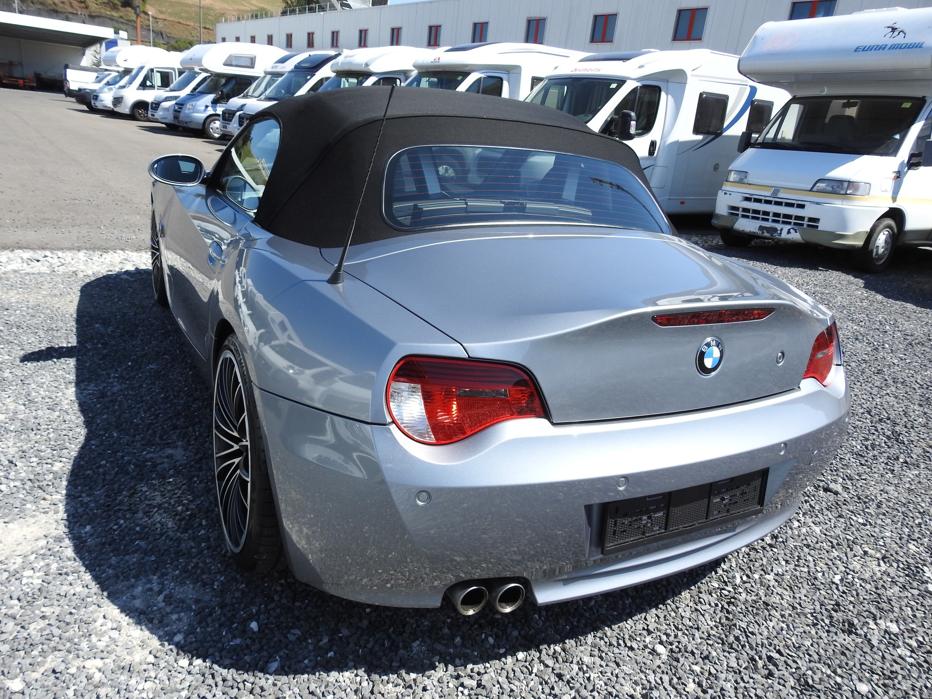BMW Z4 2.5i Roadster-showroom-element-3