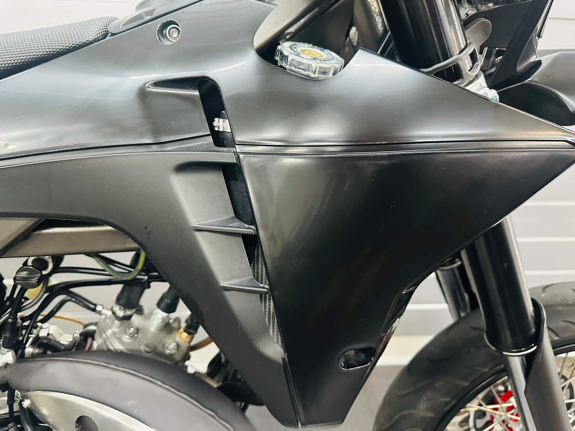FANTIC XM 50 Supermoto / 45 km/h-showroom-element-1