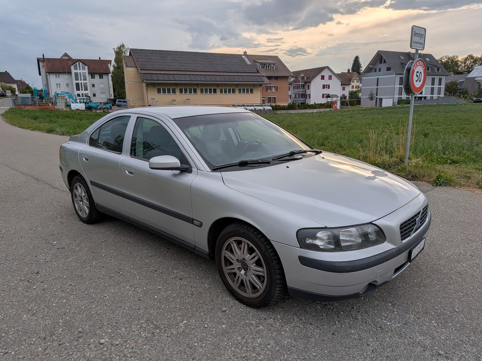 VOLVO S60 2.0T-showroom-element-1