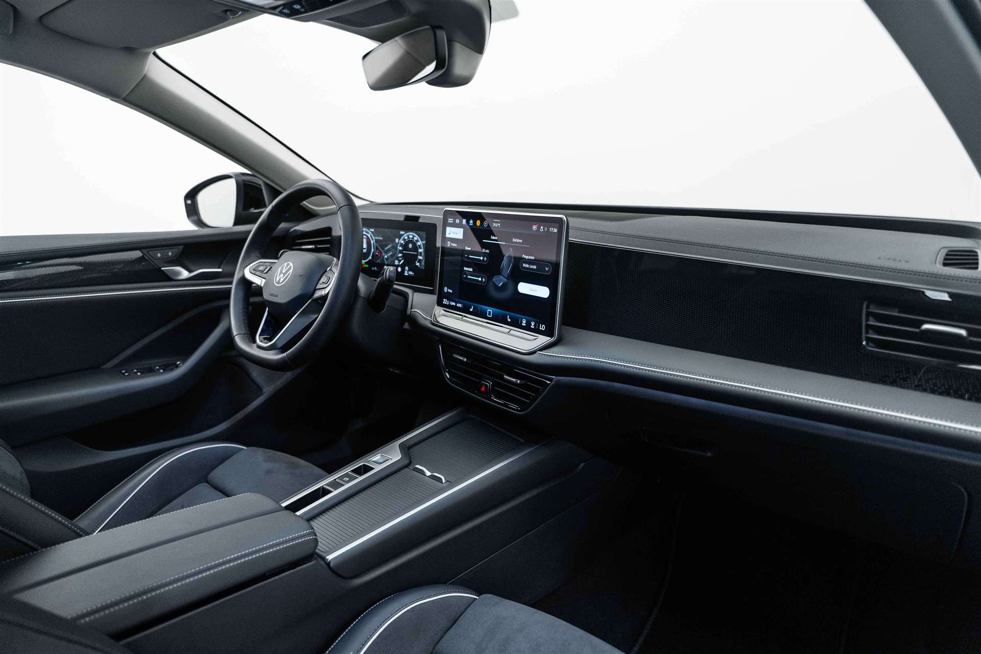 VW VW Passat Variant 1.5 eTSI evo2 Business DSG-image-10
