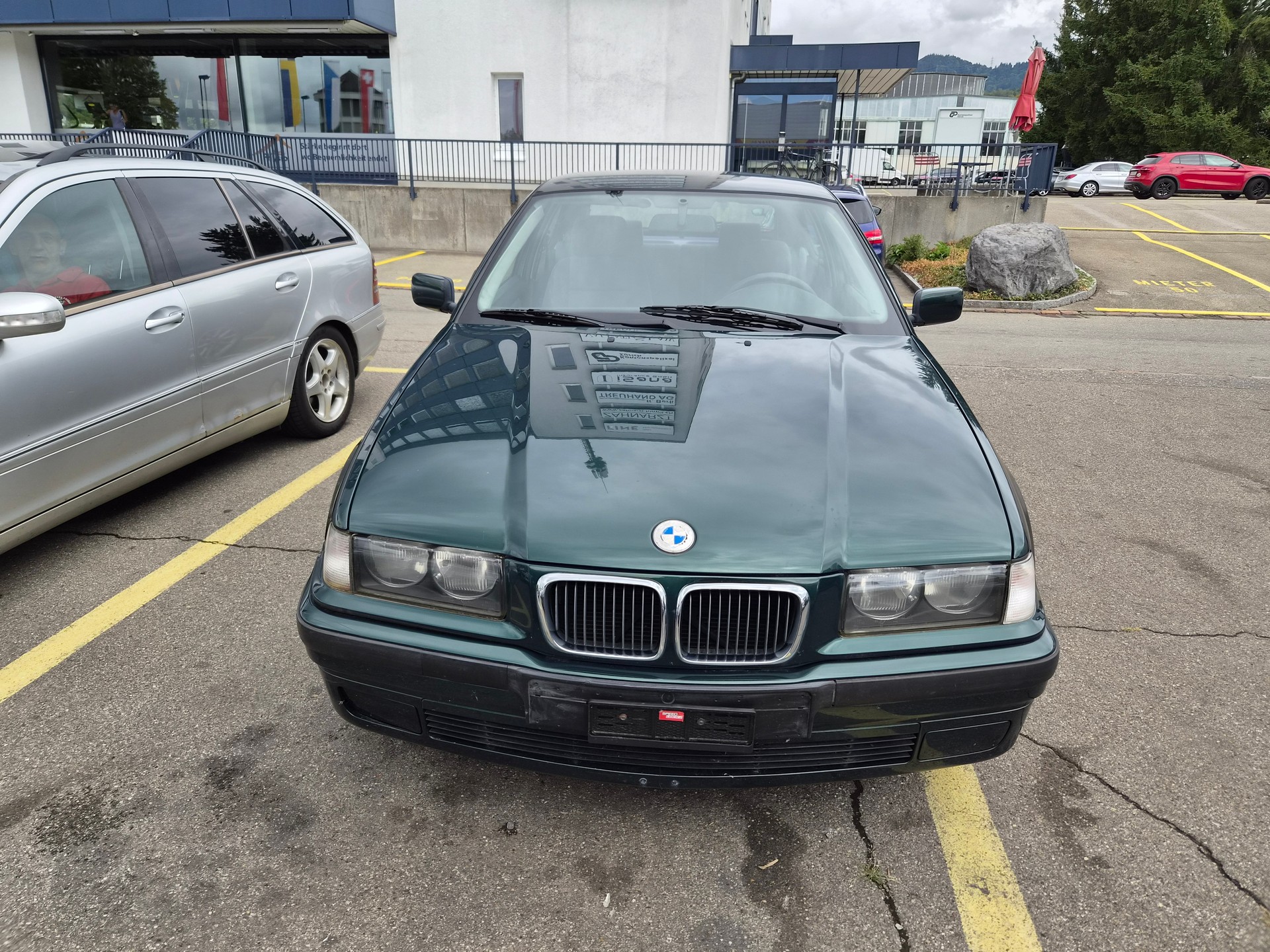 BMW 316i Compact Comfort-showroom-element-1