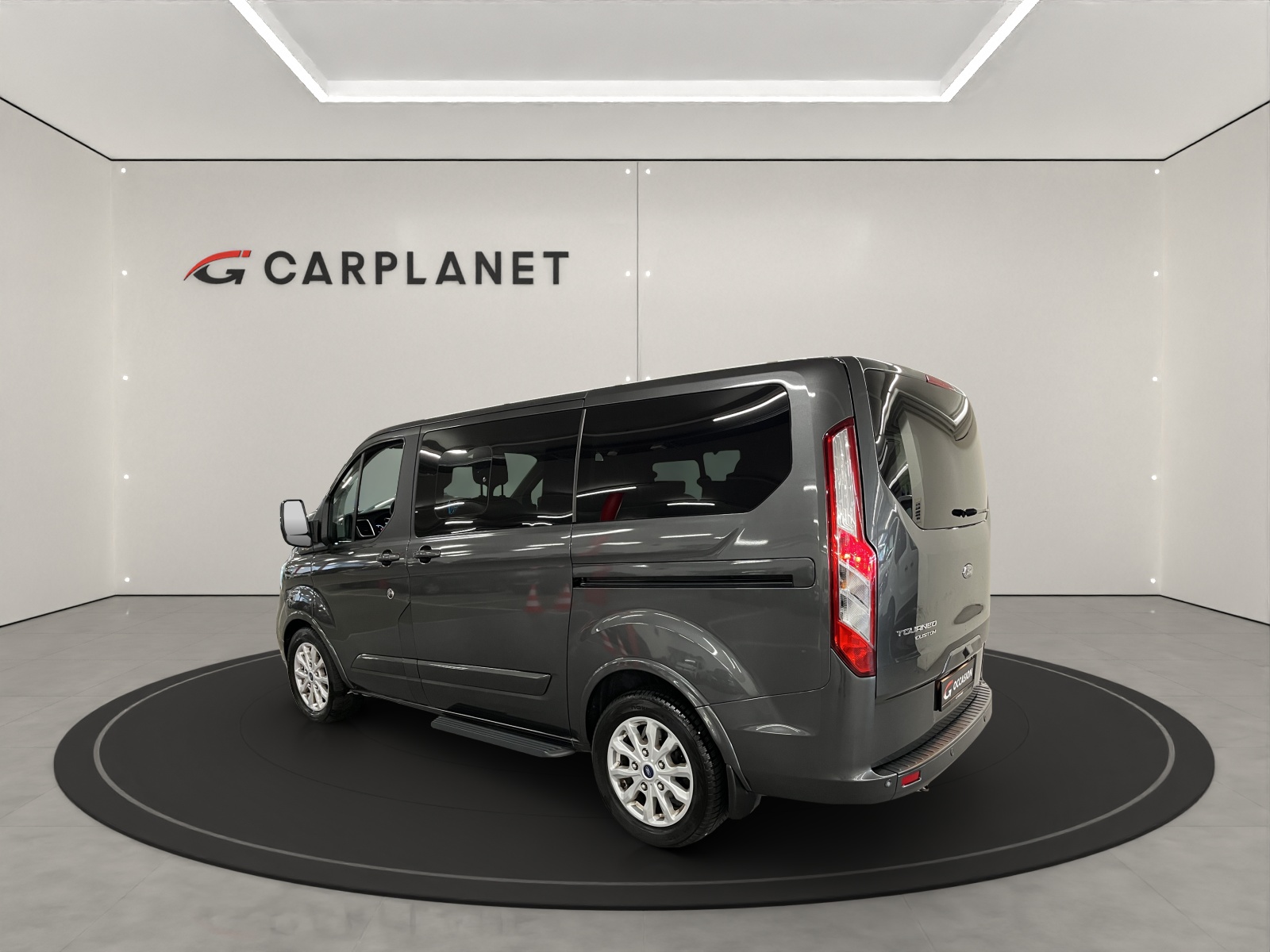 FORD Tourneo C Bus 310 L1 2.0 TDCi-showroom-element-3