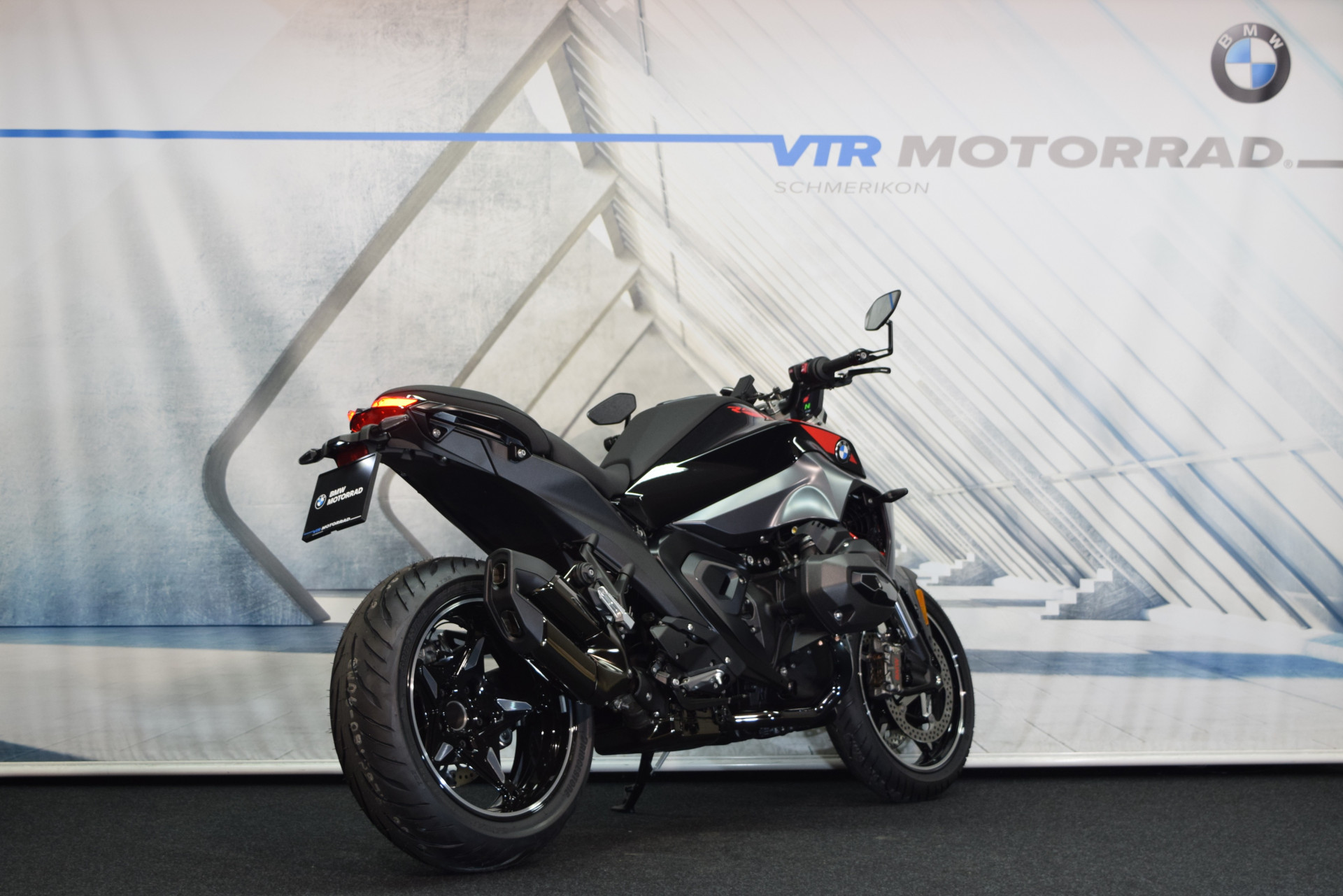 BMW R 1300 R Exclusive Opt.719 - Boxer-Deal nur bis 30.09.2026!-showroom-element-2