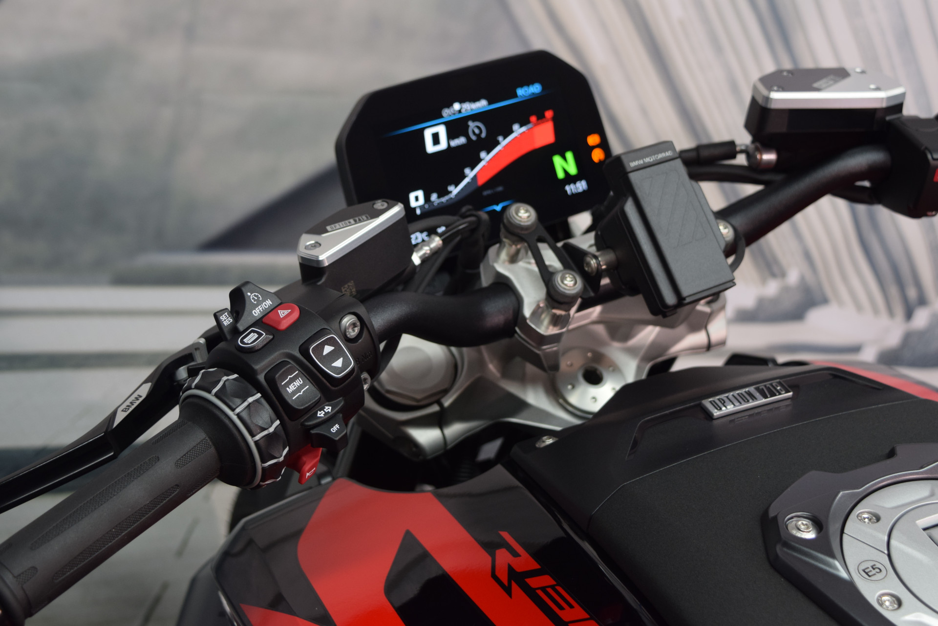 BMW R 1300 R Exclusive Opt.719 - Boxer-Deal nur bis 30.09.2026!-image-6