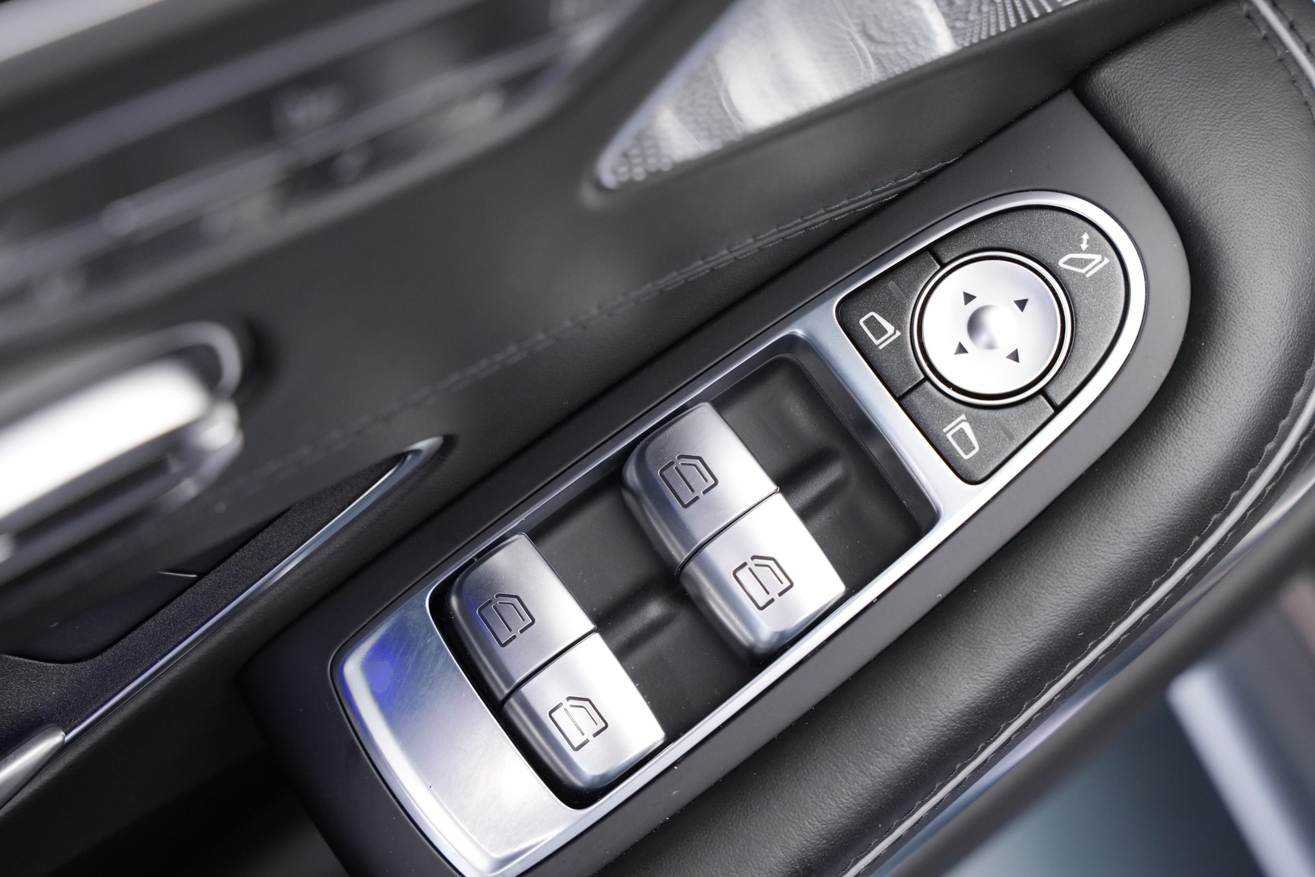 MERCEDES-BENZ S 63 AMG Coupé 4Matic Speedshift MCT *Keramik* *Burmester* *Standheizung*-image-27