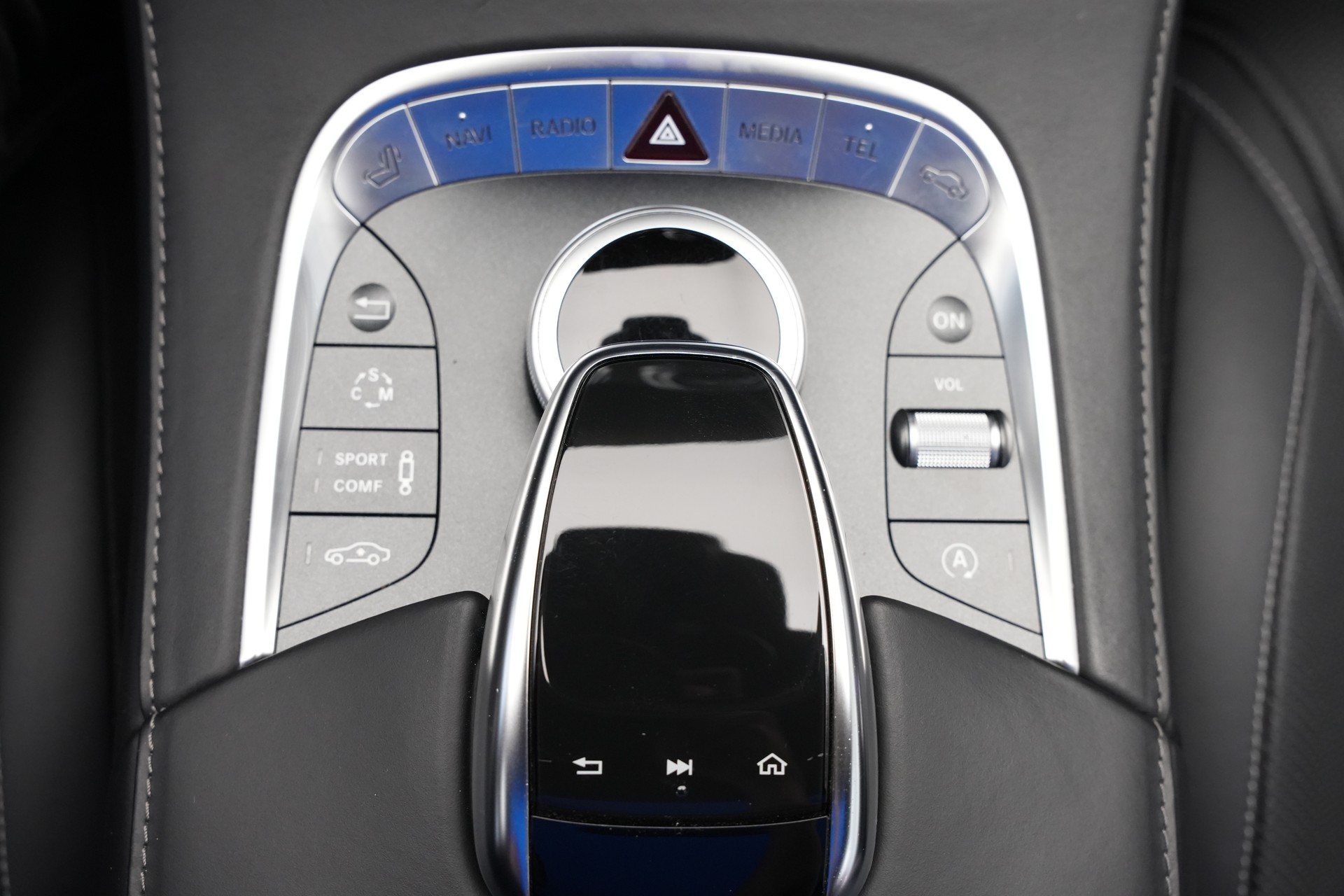 MERCEDES-BENZ S 63 AMG Coupé 4Matic Speedshift MCT *Keramik* *Burmester* *Standheizung*-image-37